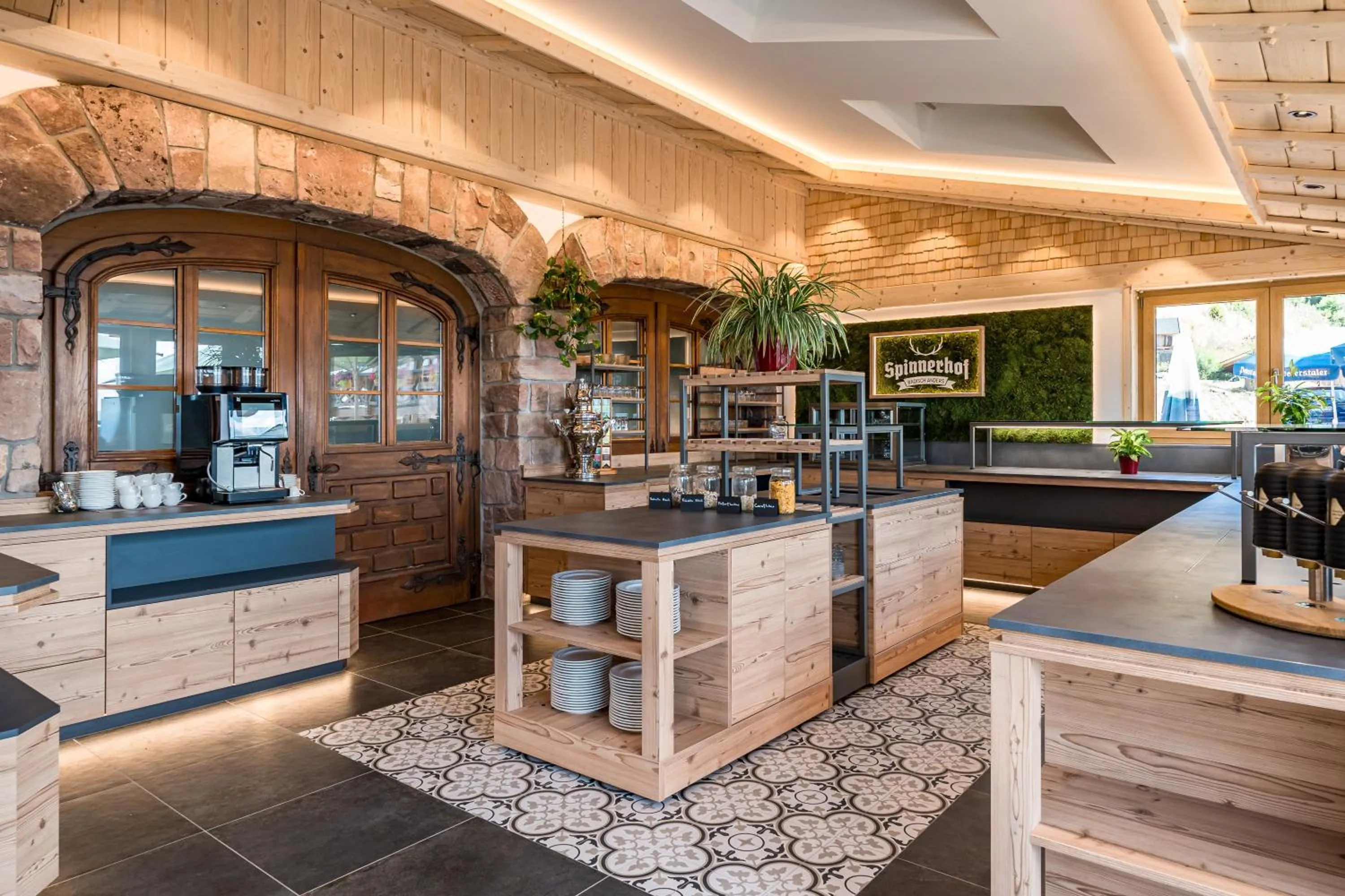 Buffet breakfast in Hotel Spinnerhof