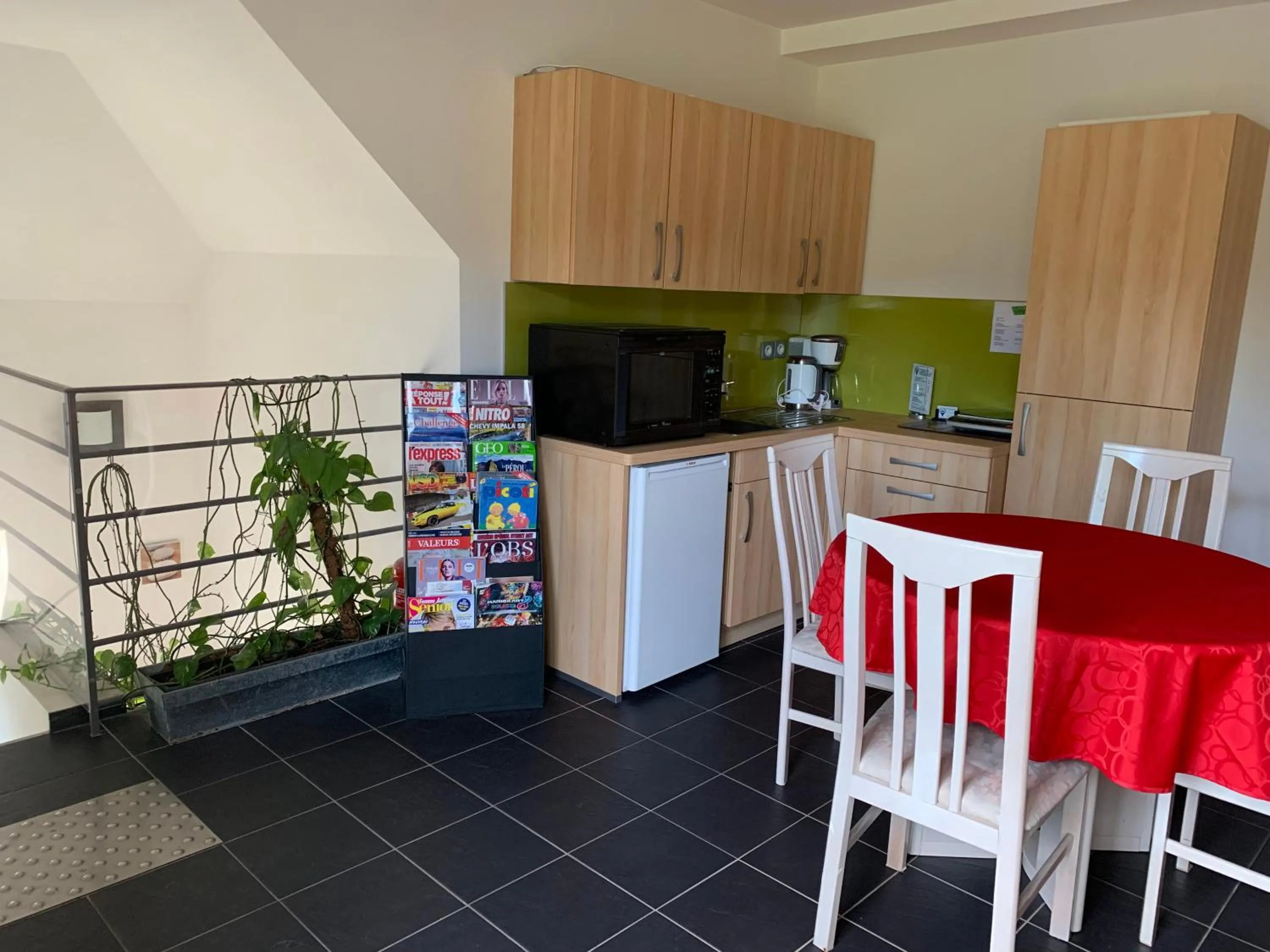 Communal kitchen in La Raimbaudière