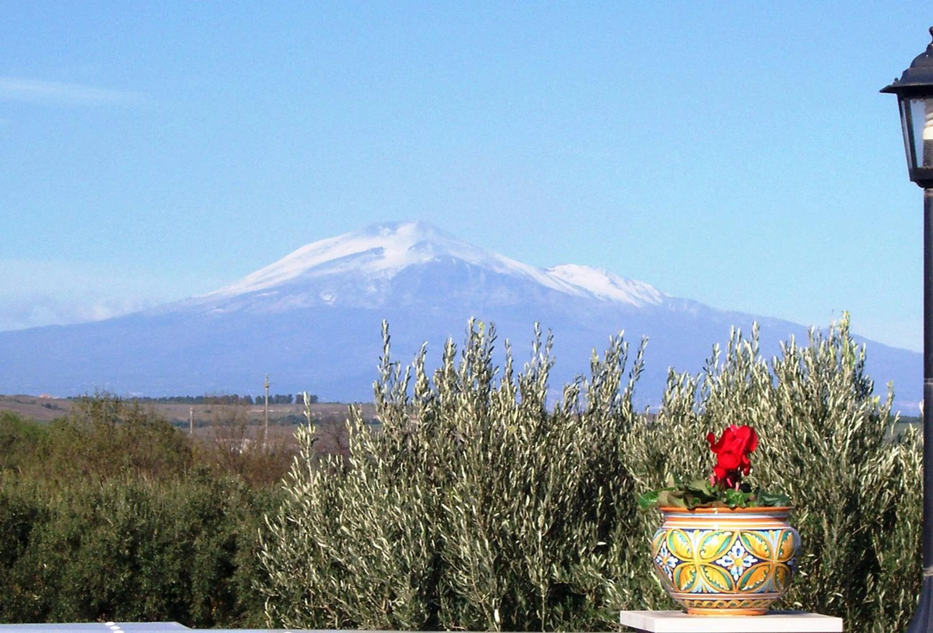 Communal lounge/ TV room in Badiula