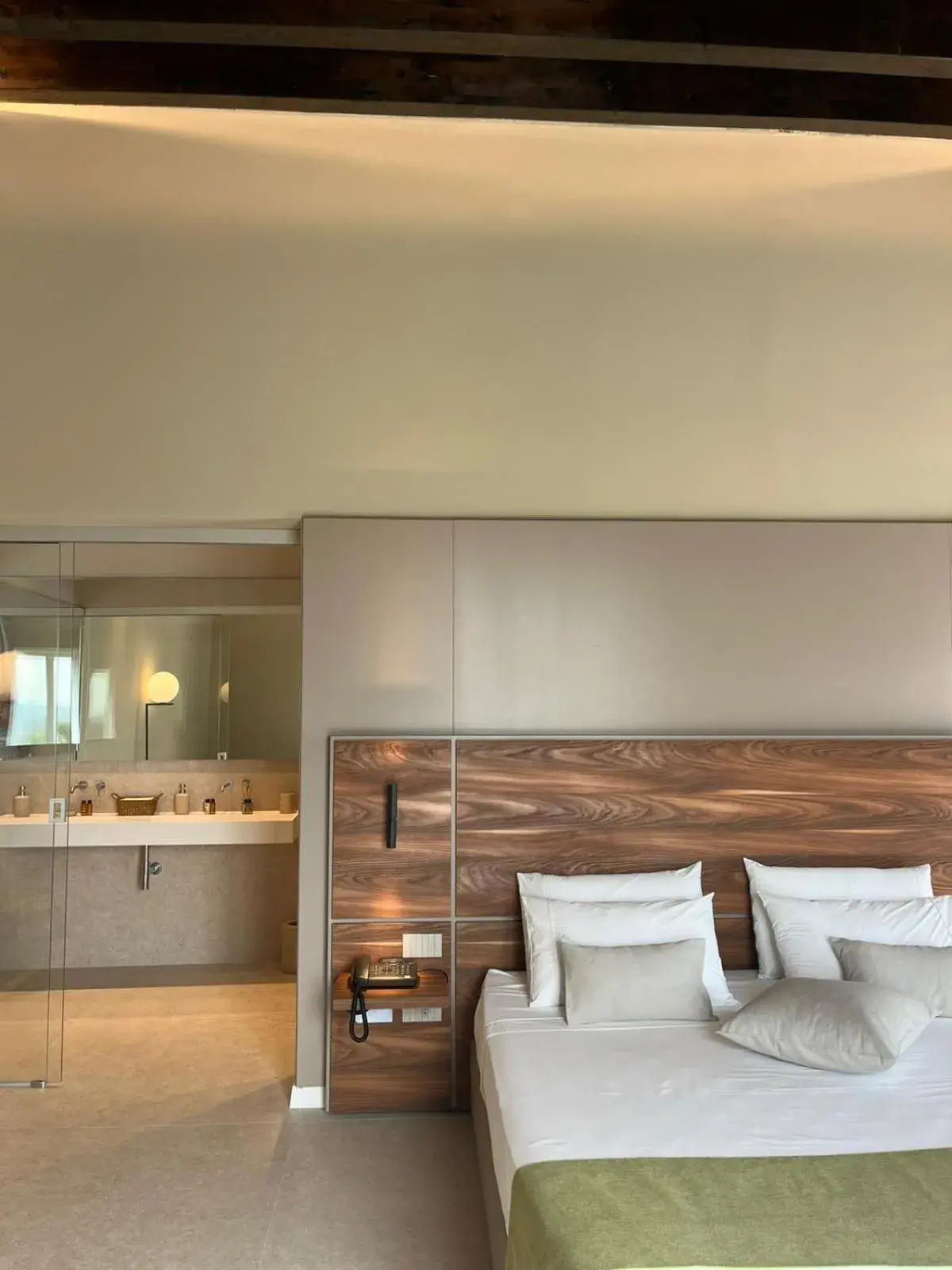 King Suite with Spa Bath in Badiula King Suite with Spa Bath in Badiula