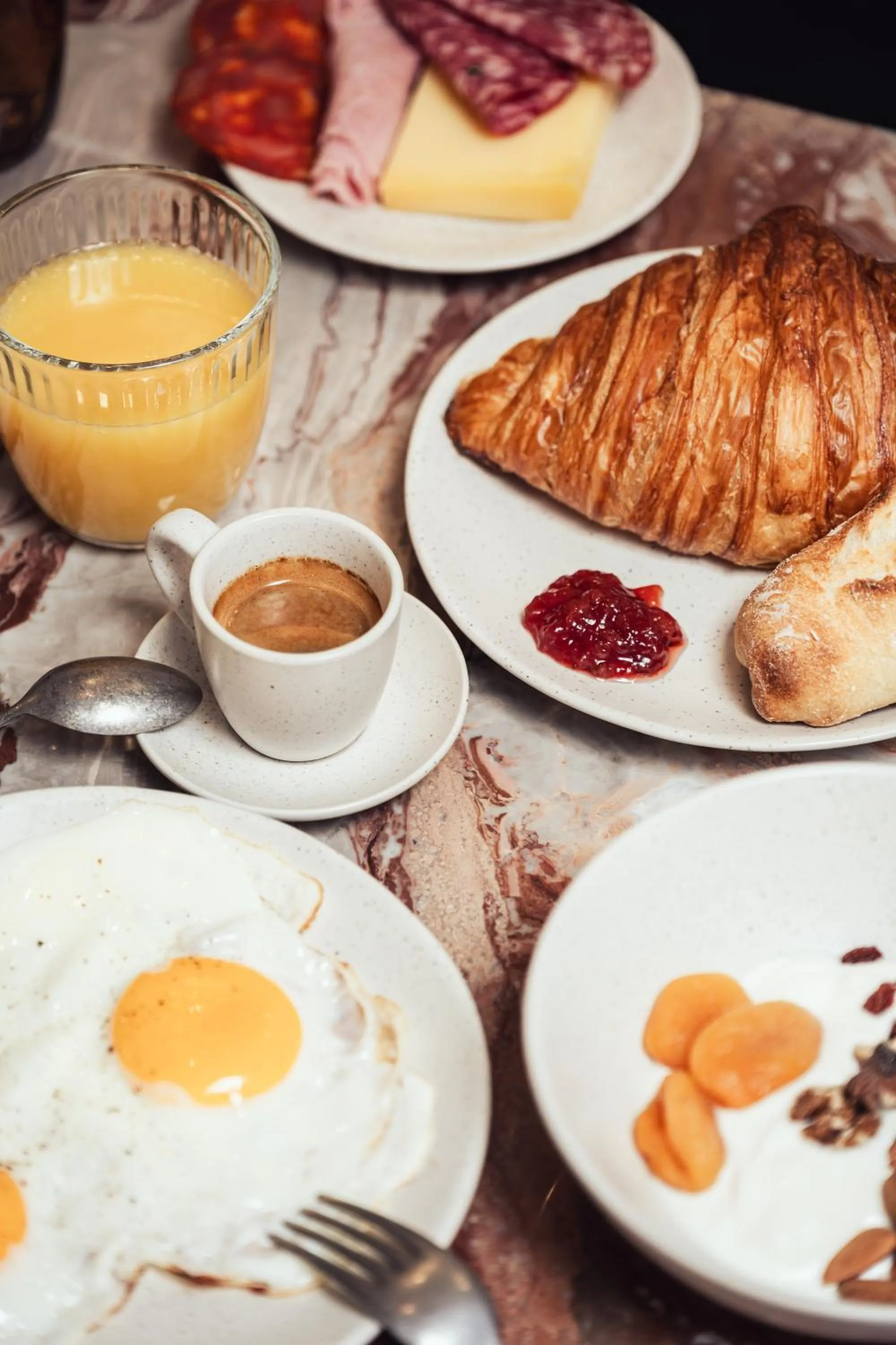 Breakfast in Maison Gaîté
