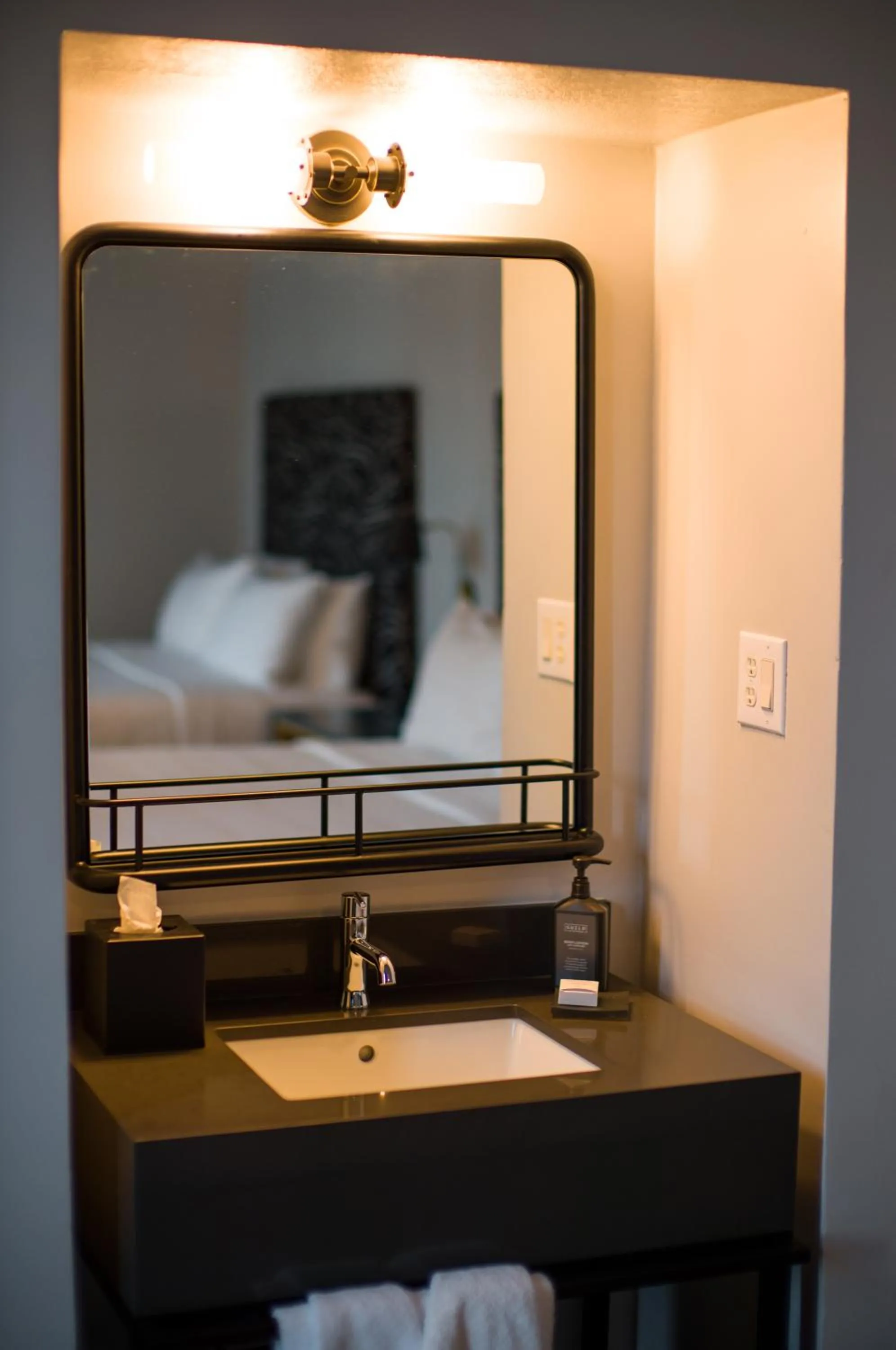 Bathroom in Hotel Garrett