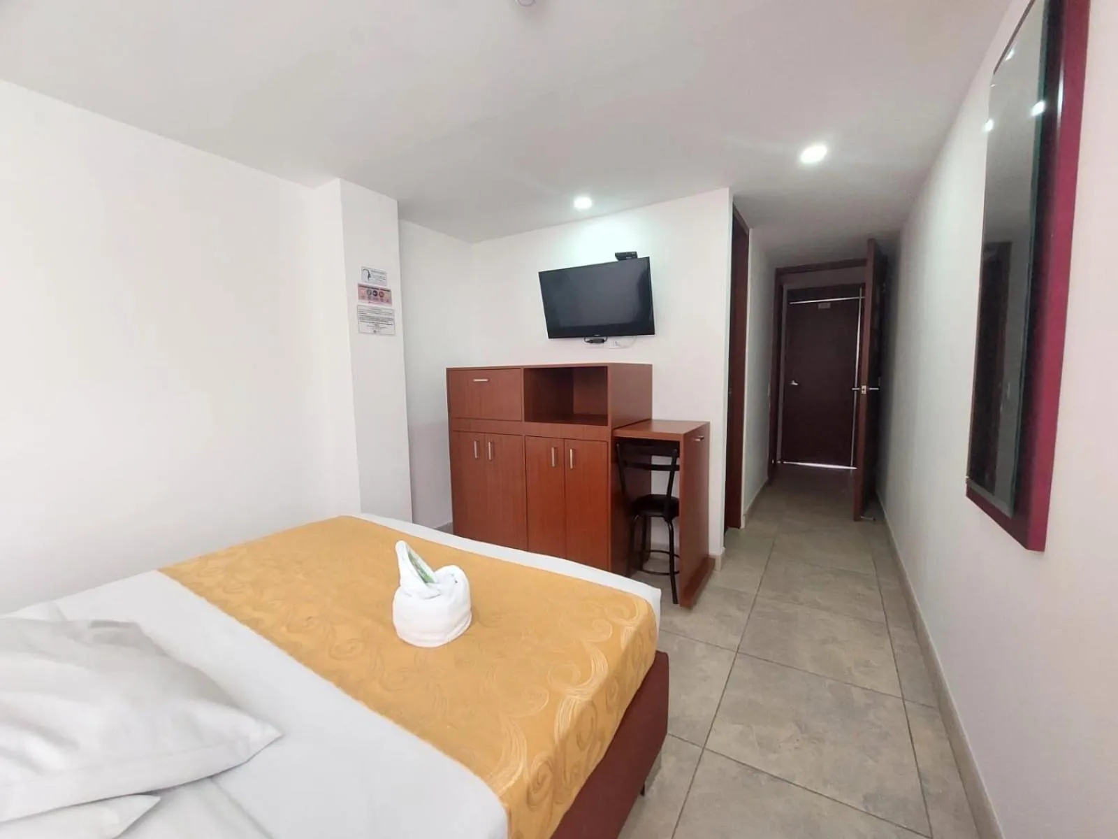 Guests in Hotel Cabrera Real