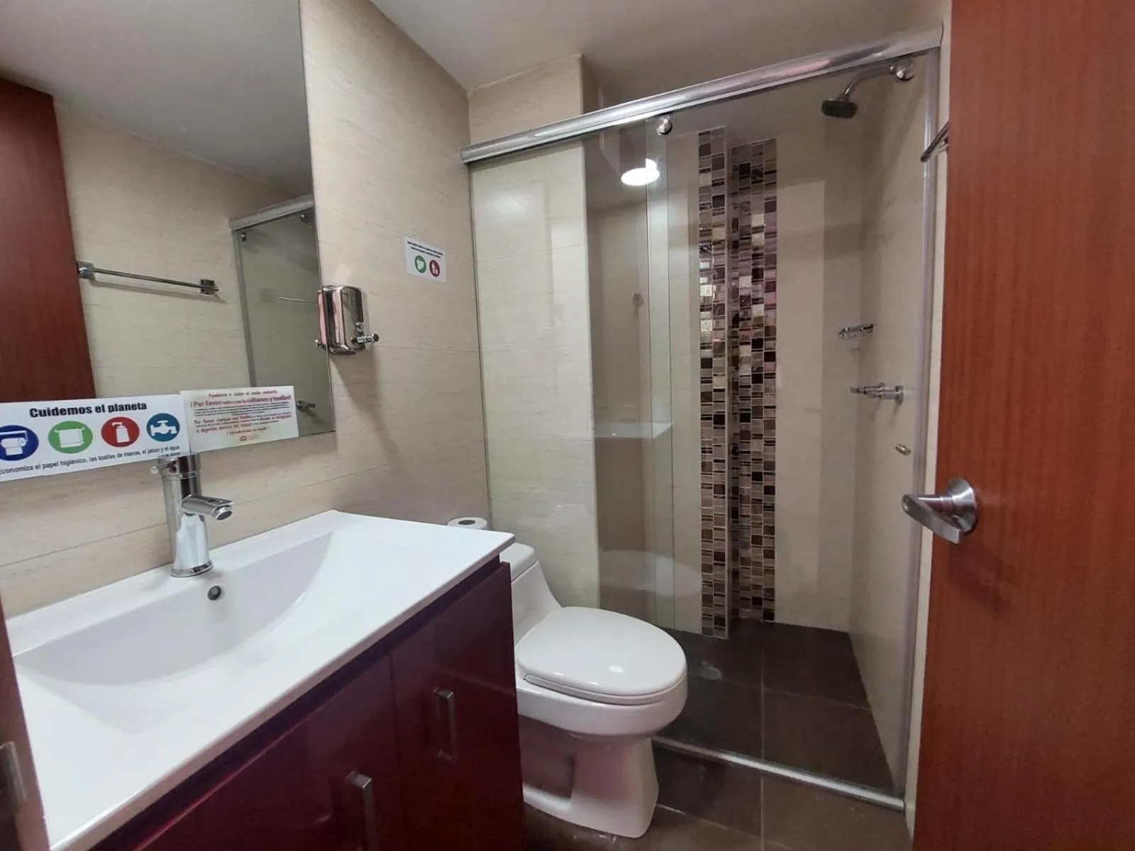 Bathroom in Hotel Cabrera Real