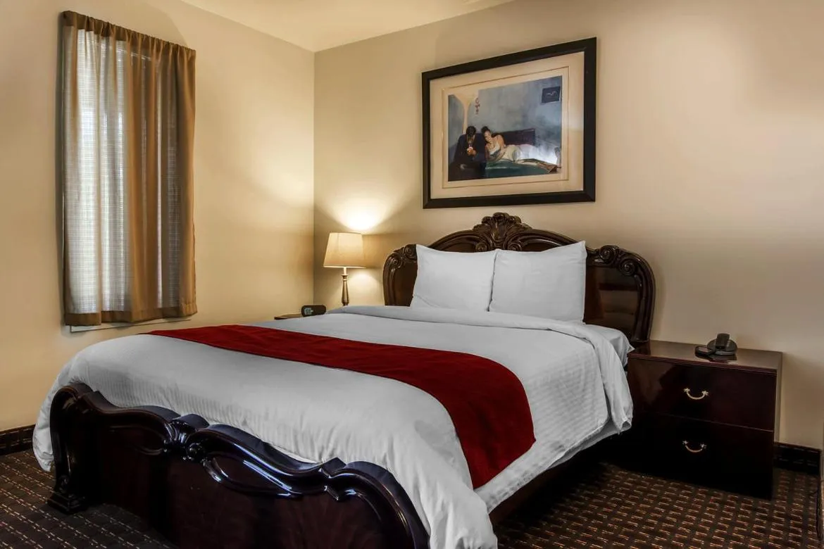 Bed in Hôtel Le Principal