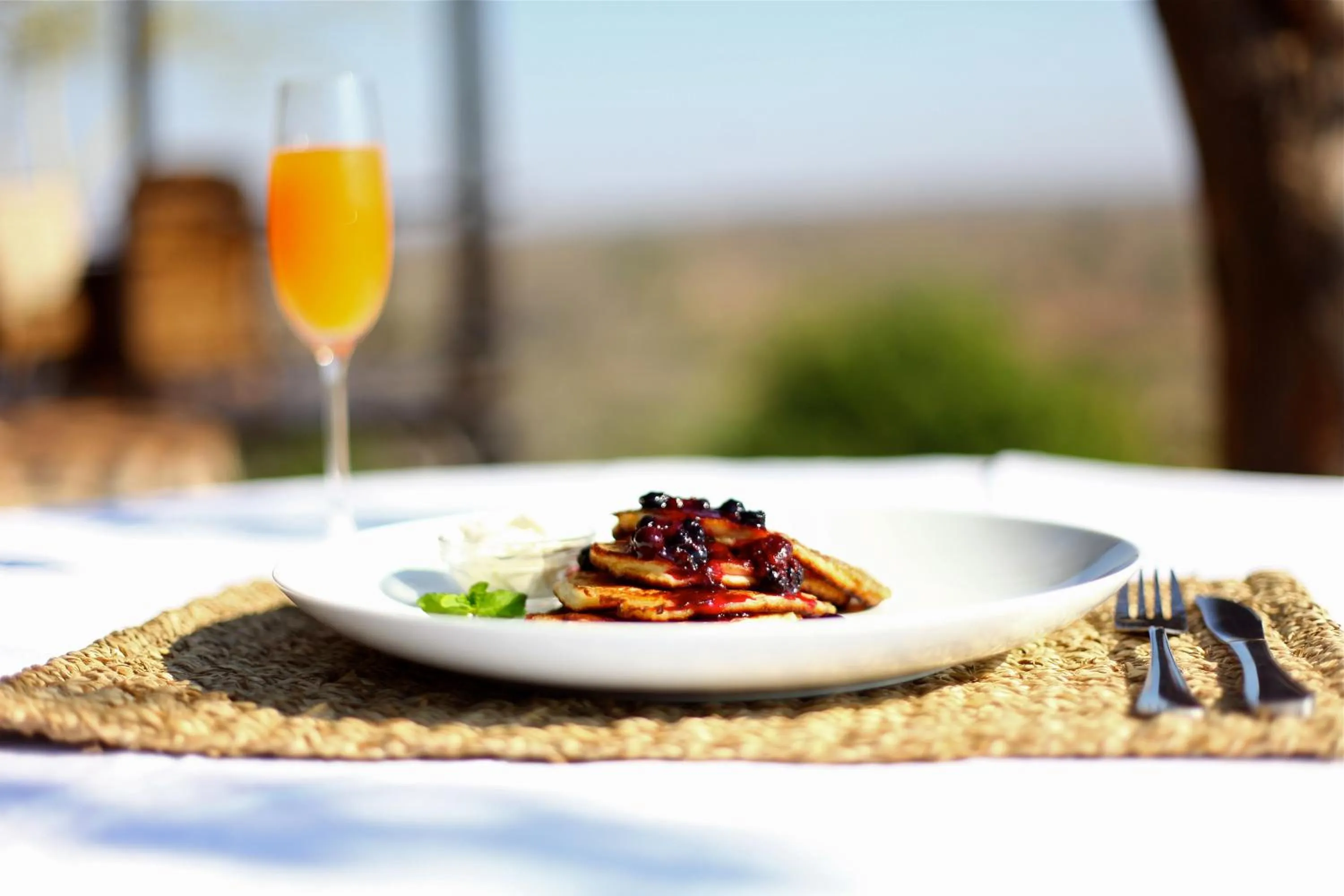 Breakfast in Ivory Wilderness River Rock Lodge