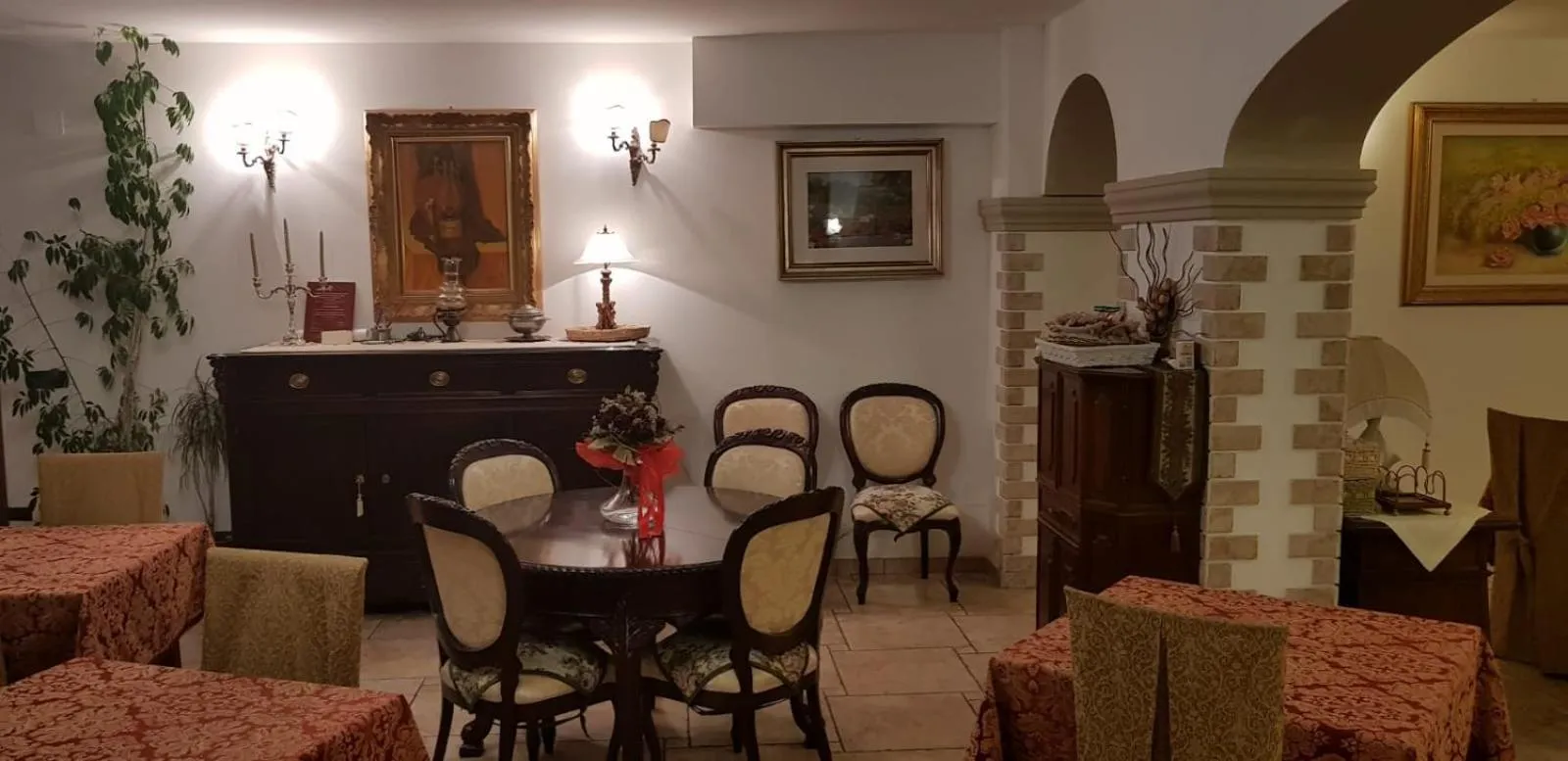 Restaurant/places to eat in Hotel Vitalba