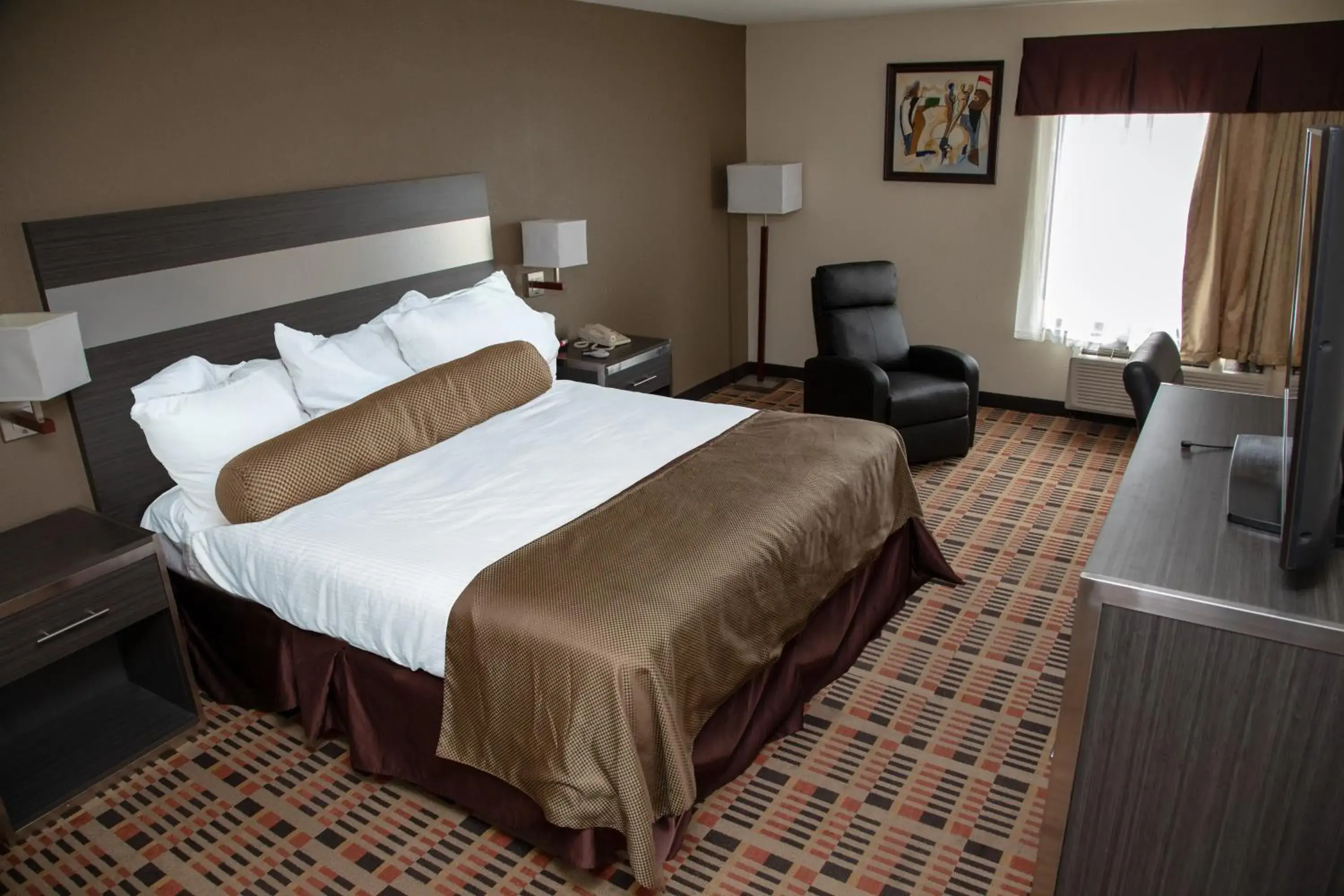 Bed in Wingate by Wyndham Somerset Bed in Wingate by Wyndham Somerset