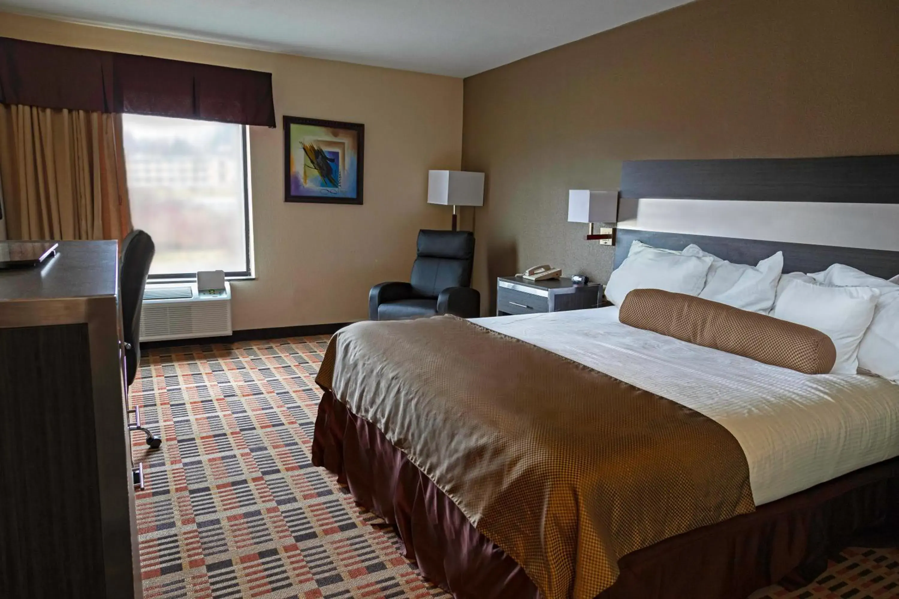 Bed in Wingate by Wyndham Somerset Bed in Wingate by Wyndham Somerset