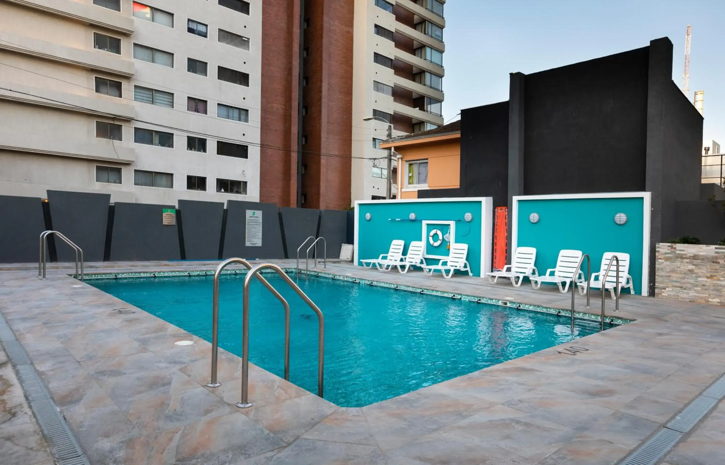 Swimming pool in Hotel Diego de Almagro Viña del Mar Swimming pool in Hotel Diego de Almagro Viña del Mar