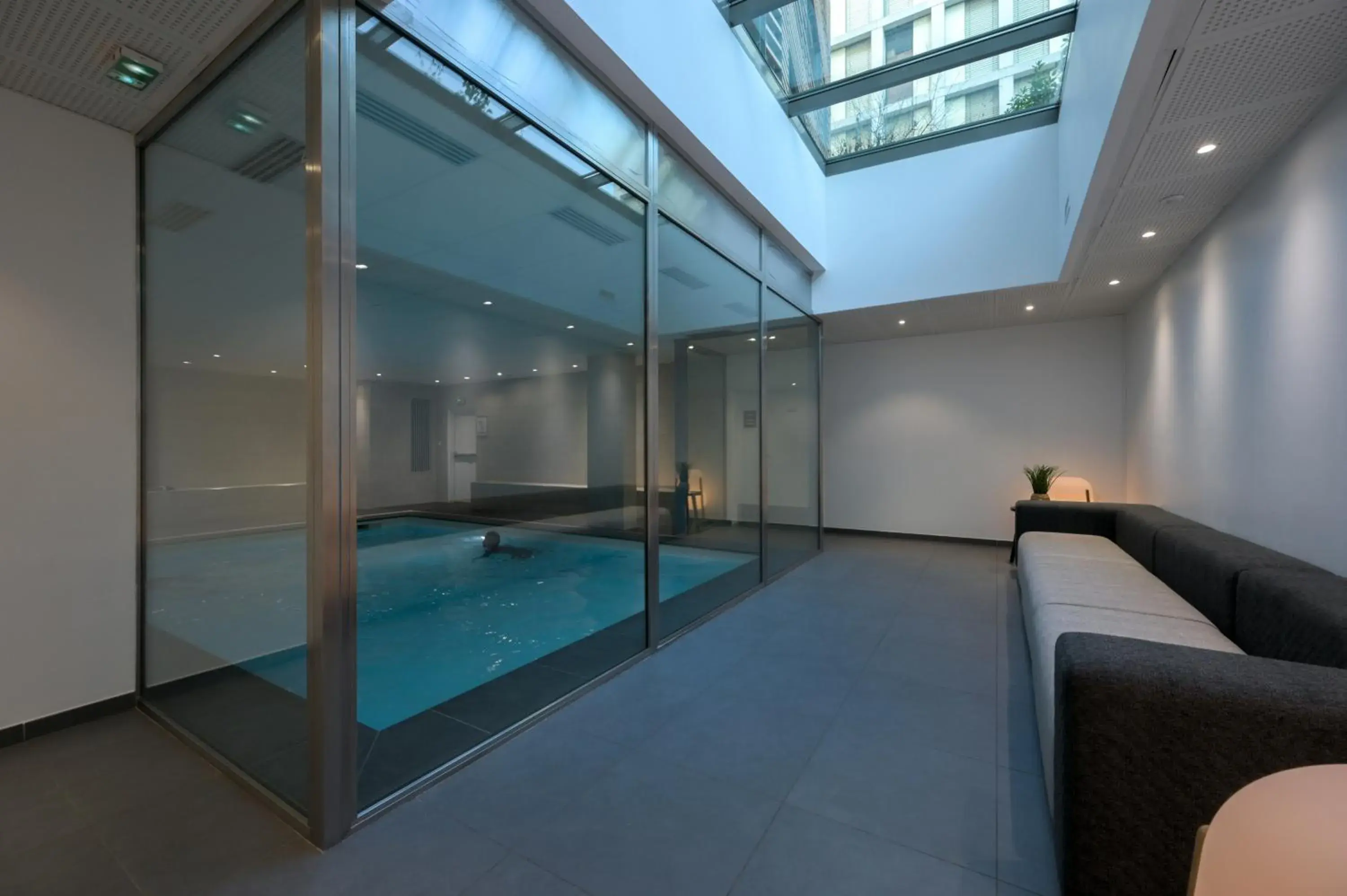 Swimming pool in Nemea Appart Hotel So Cloud Lyon Gare Part-Dieu Swimming pool in Nemea Appart Hotel So Cloud Lyon Gare Part-Dieu