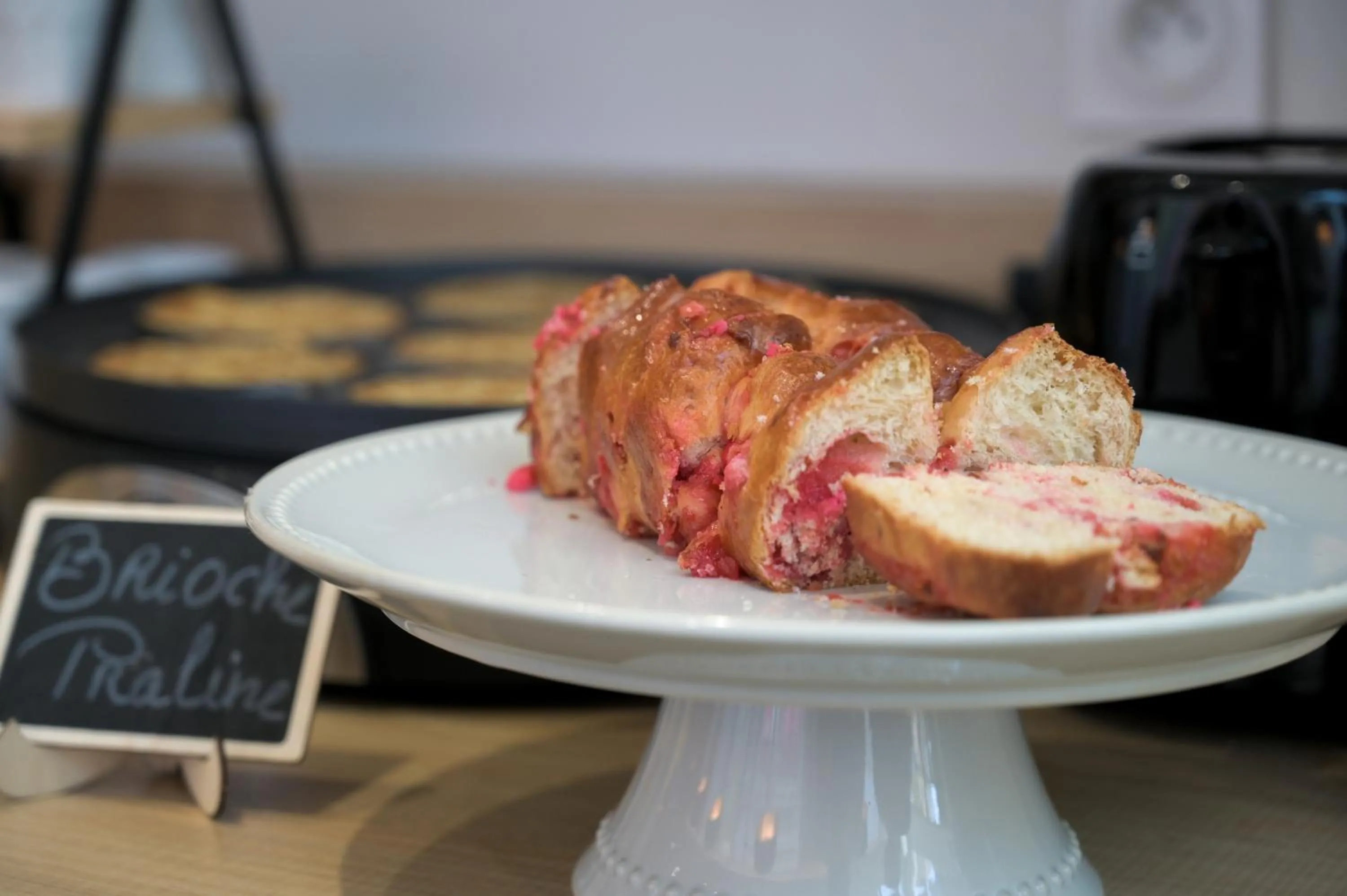 Buffet breakfast in Nemea Appart Hotel So Cloud Lyon Gare Part-Dieu