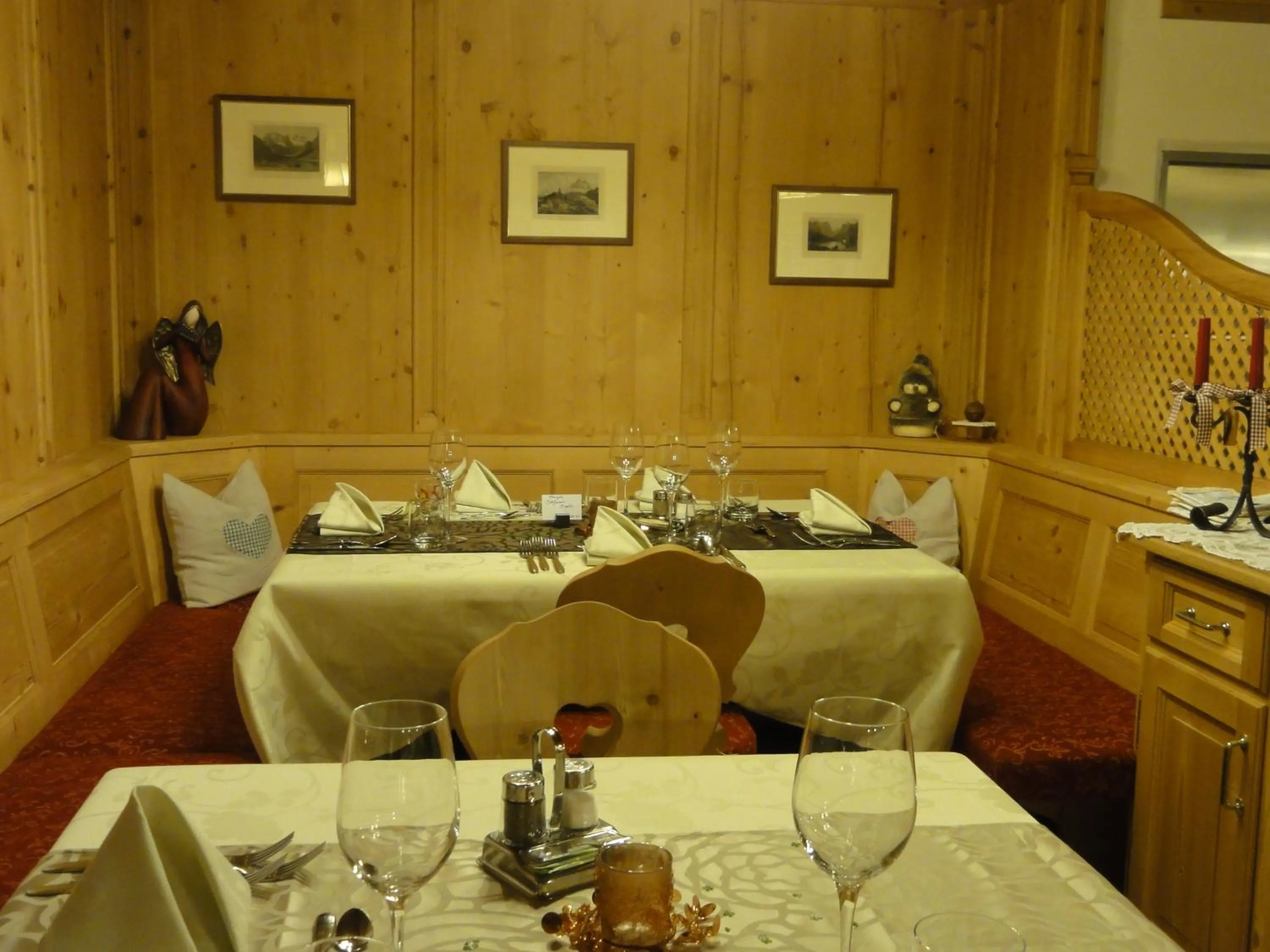 Restaurant/places to eat in Stauder