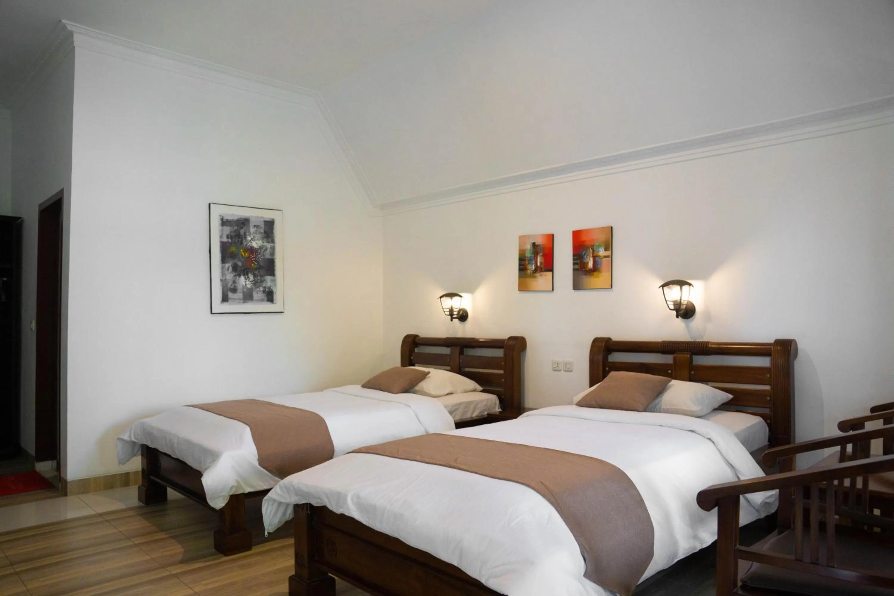 Bedroom, Bed in Toledo Inn