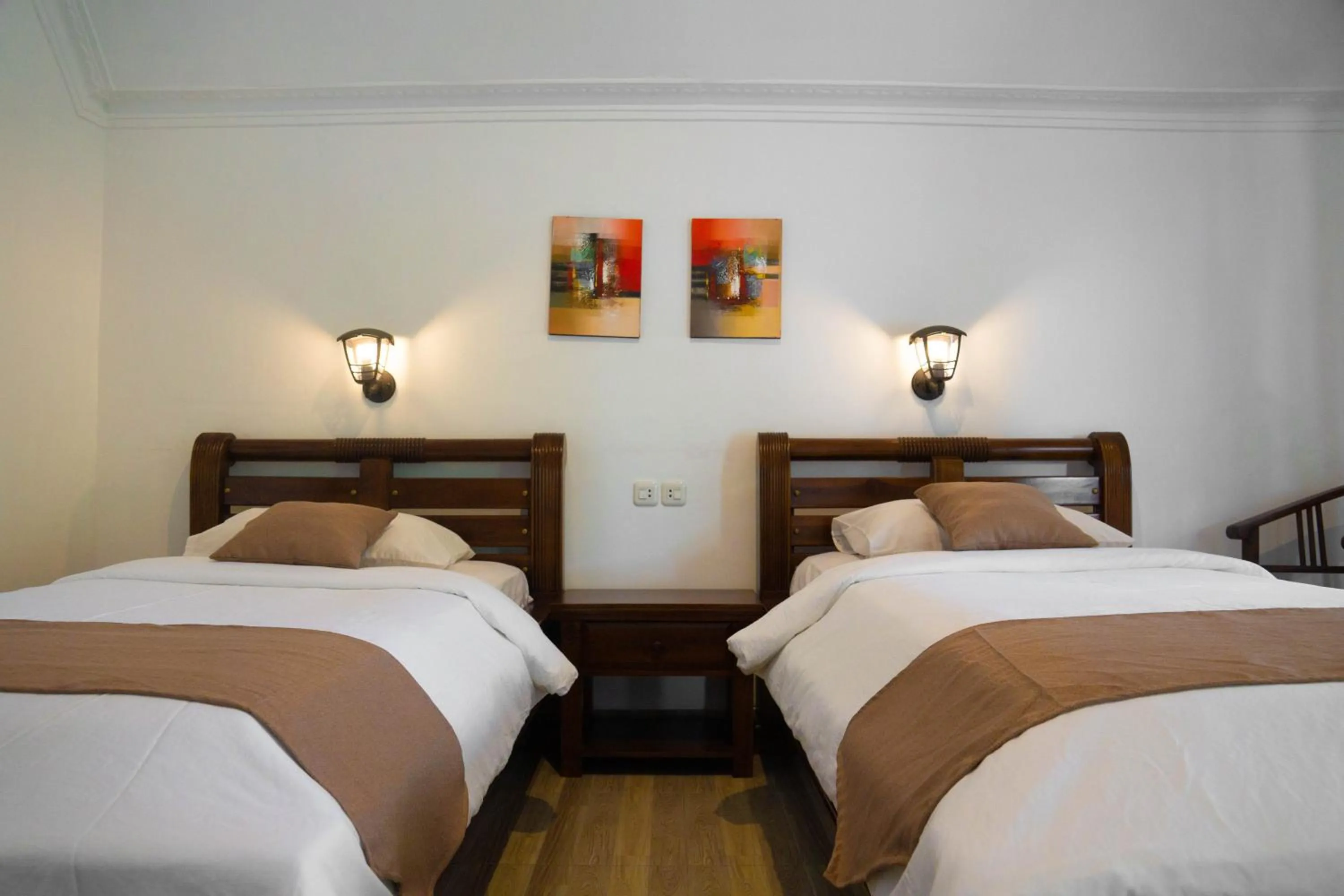 Bedroom, Bed in Toledo Inn