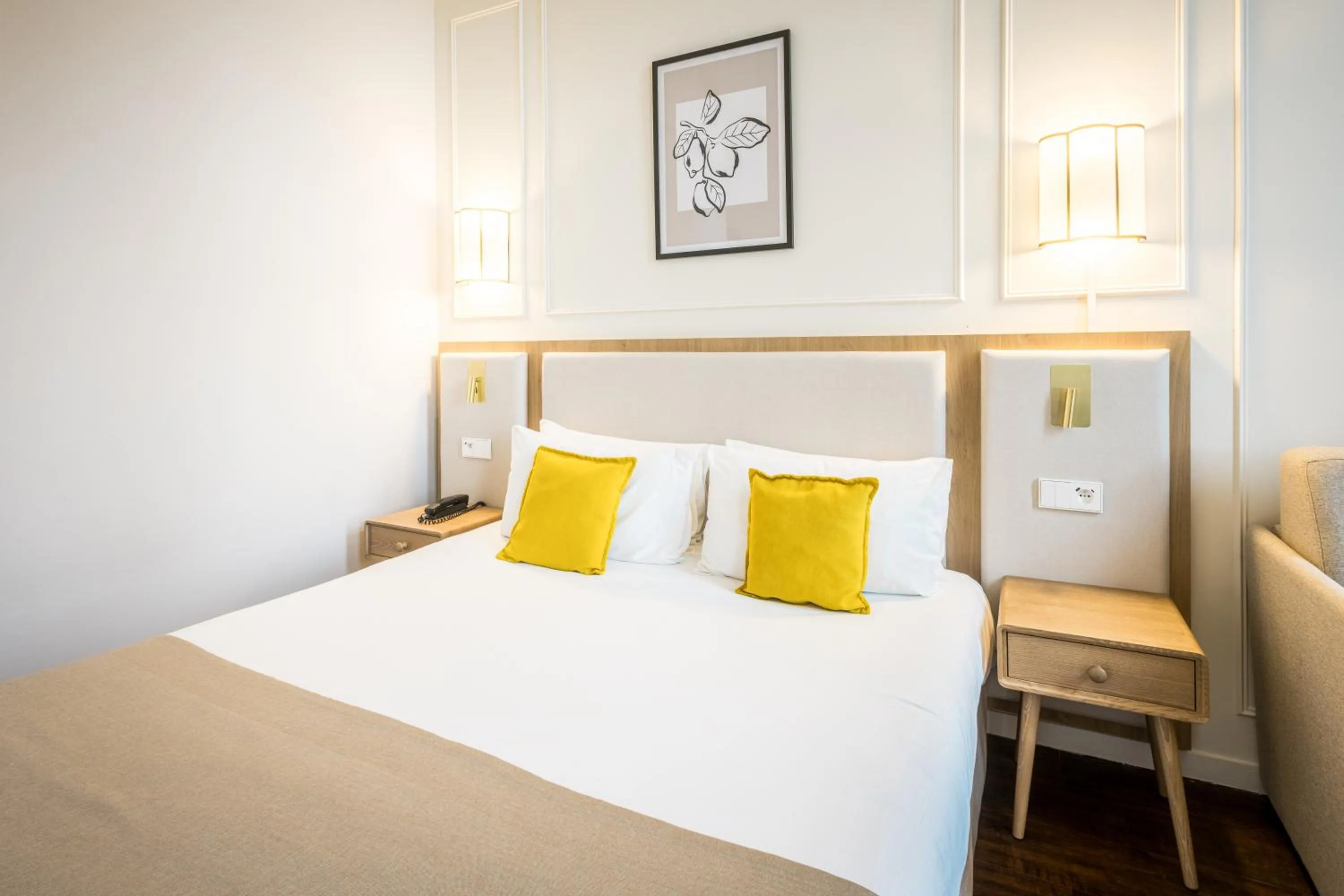 Bed in Hôtel Miléade L'Orangeraie - entièrement rénové