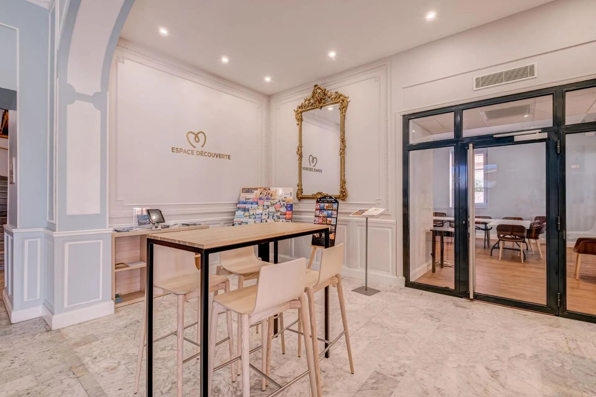 Area and facilities in Hôtel Miléade L'Orangeraie - entièrement rénové