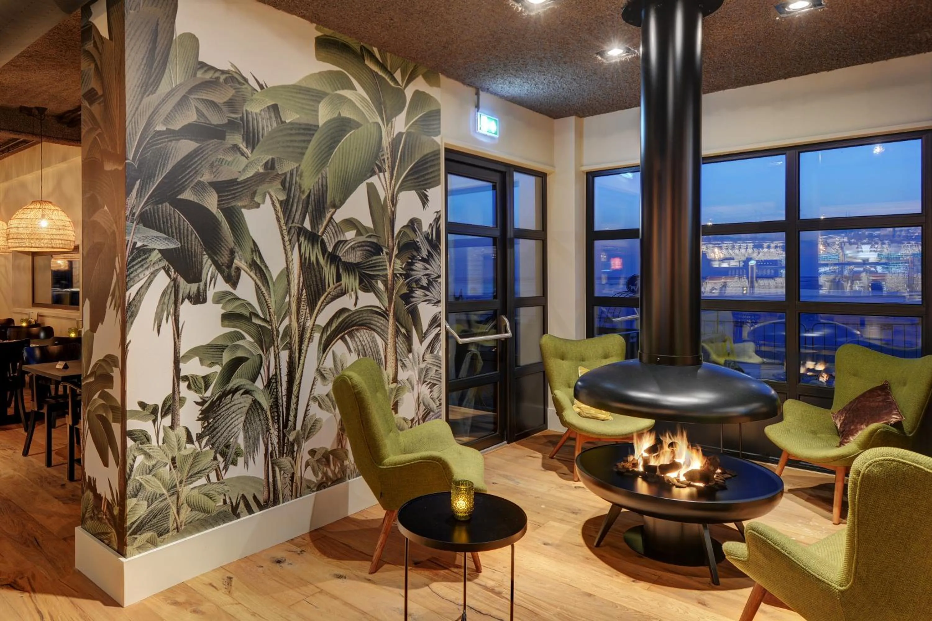 Restaurant/places to eat in Strandhotel Vigilante