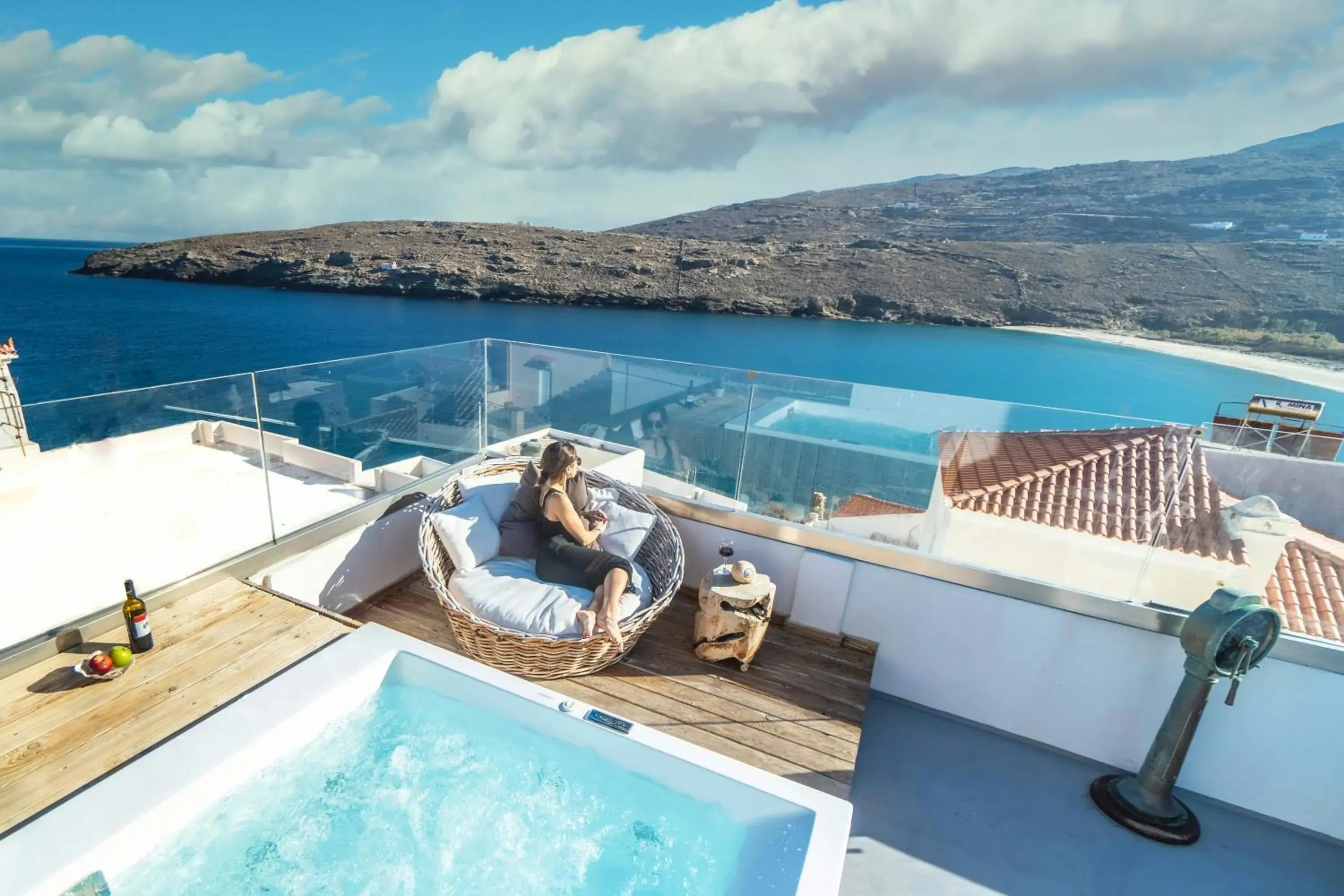 Suite with Outdoor Hot Tub in Castel Abaso Boutique Apartments by Explore Andros Suite with Outdoor Hot Tub in Castel Abaso Boutique Apartments by Explore Andros