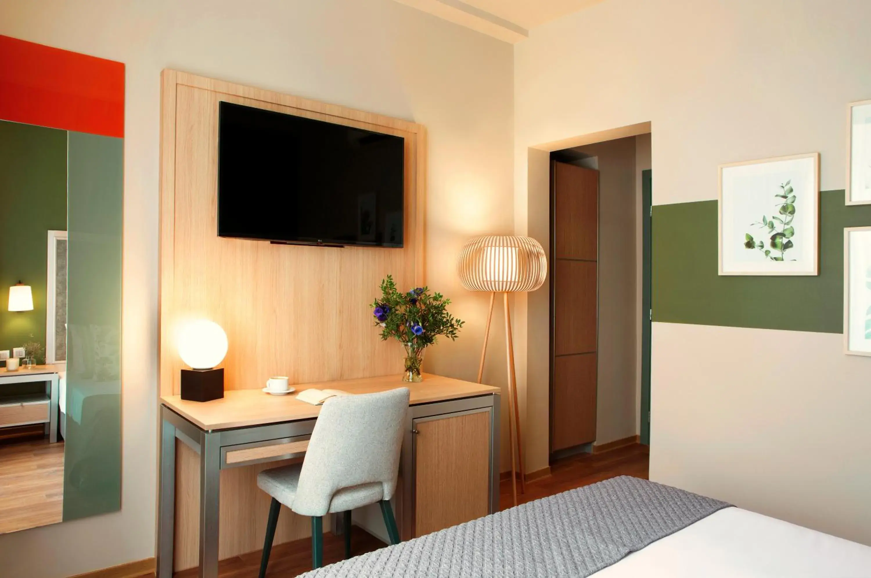 Bedroom, Bed in Zeus Essence Bucharest Central Bedroom, Bed in Zeus Essence Bucharest Central