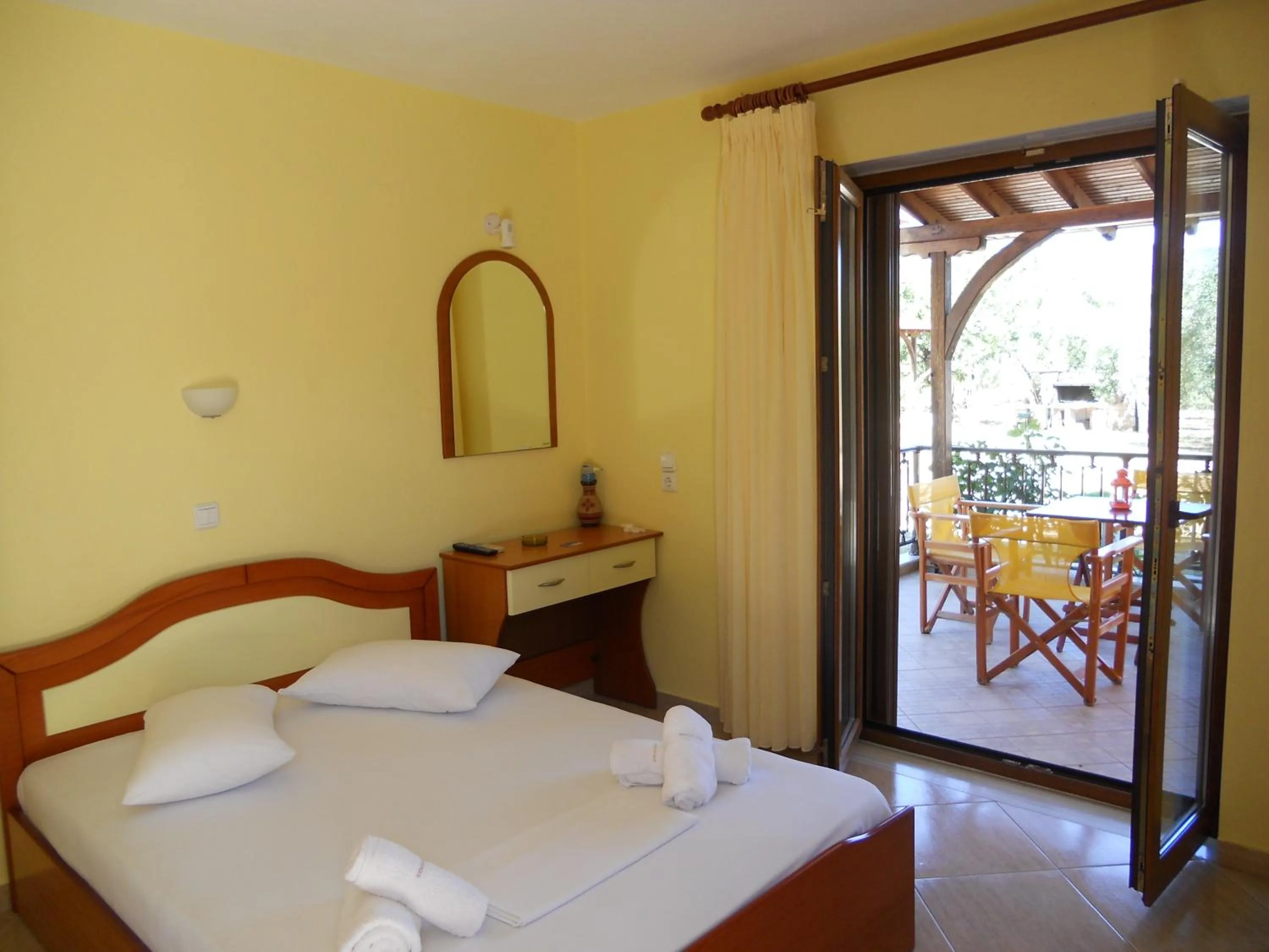 Bed in Studios Alexandros