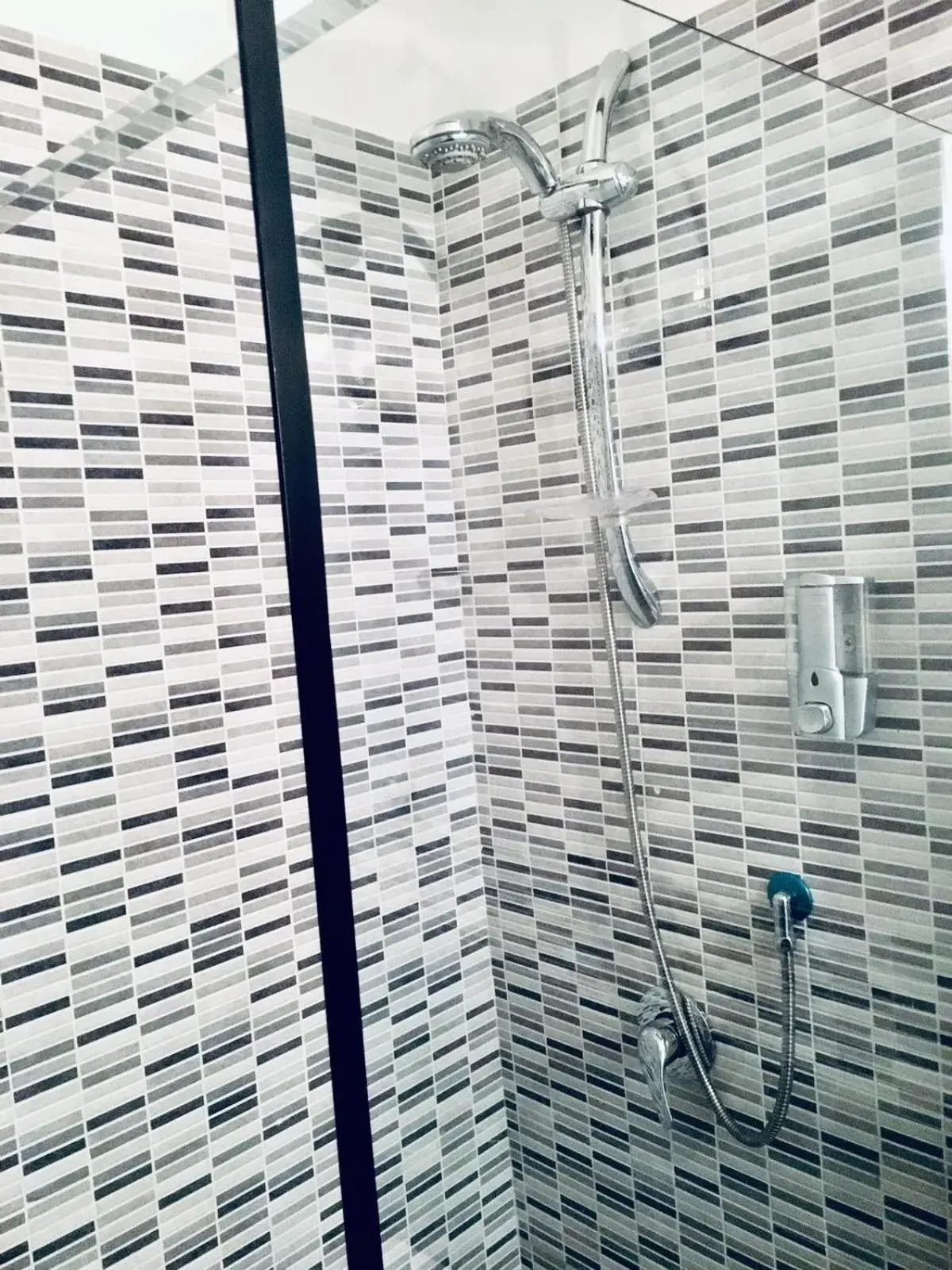 Shower in FRANZ GUEST HOUSE Shower in FRANZ GUEST HOUSE