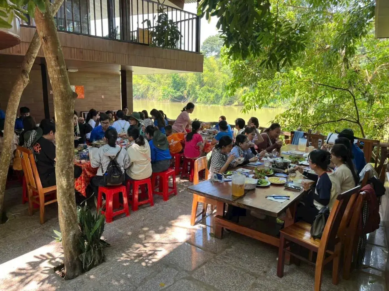 Restaurant/places to eat in Green Bamboo Lodge Resort Restaurant/places to eat in Green Bamboo Lodge Resort