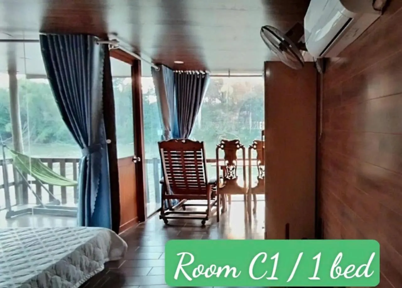 Bed in Green Bamboo Lodge Resort