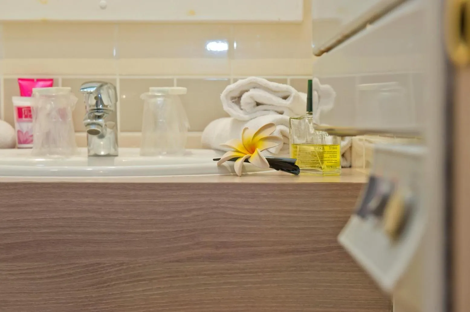 Bathroom in Hôtel Miléade Méditerranée - Port-Fréjus