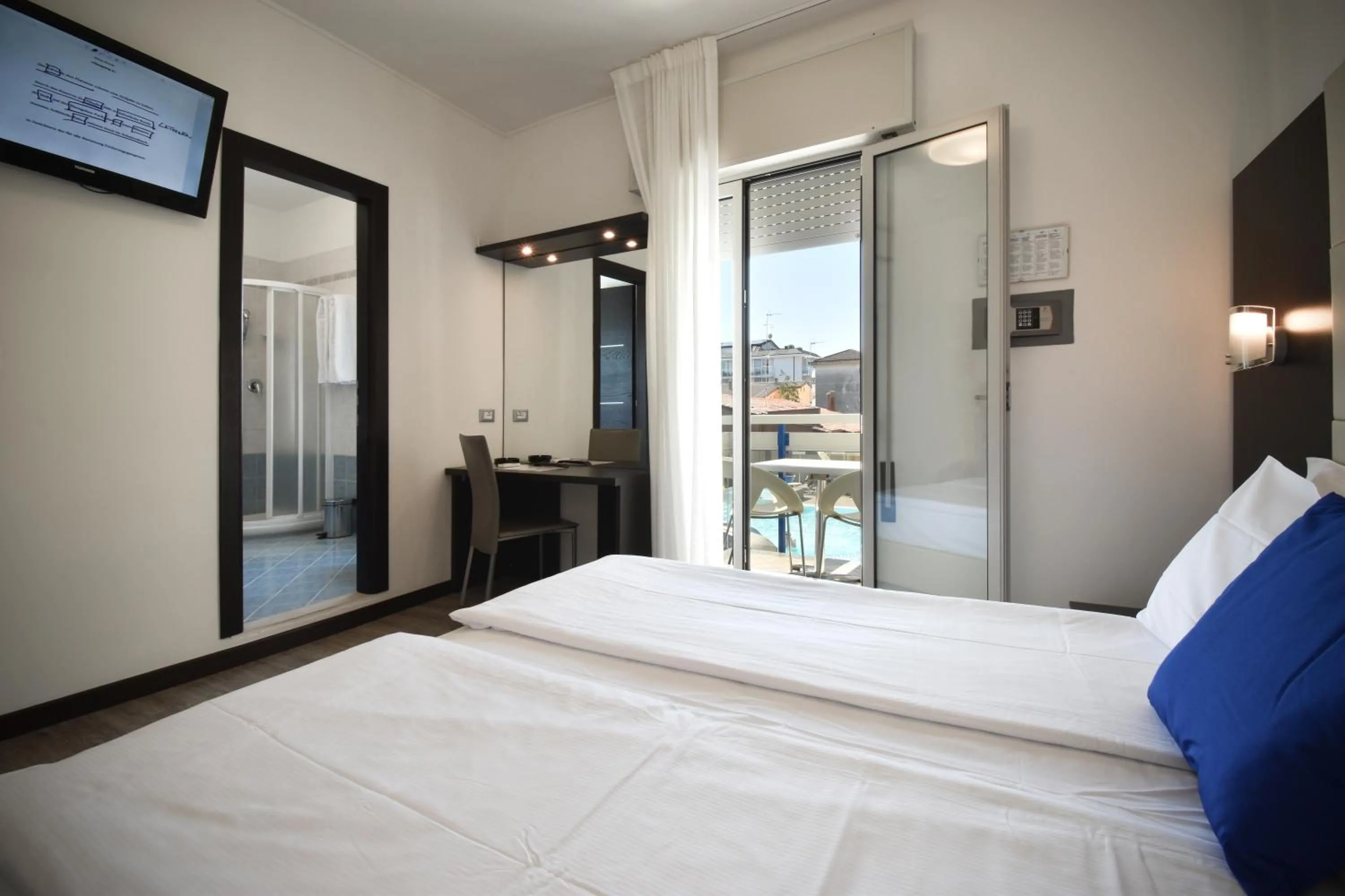 Bedroom, Bed in Hotel Bristol