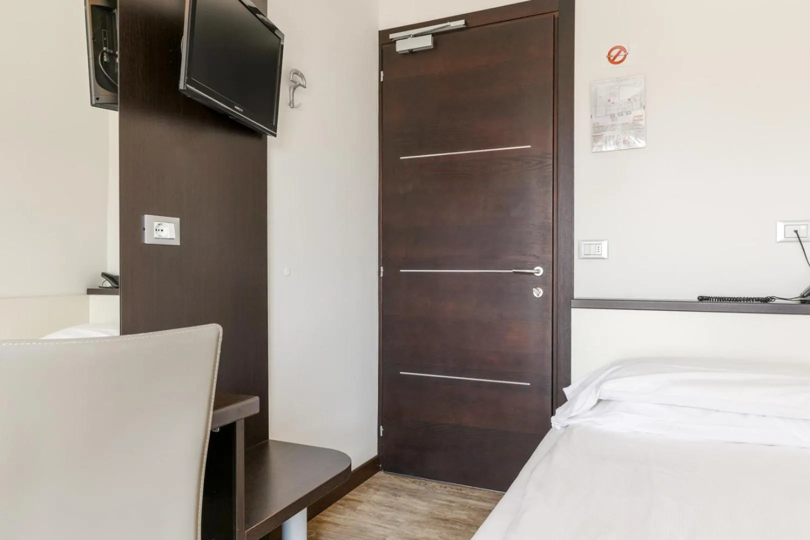 Bed in Hotel Bristol