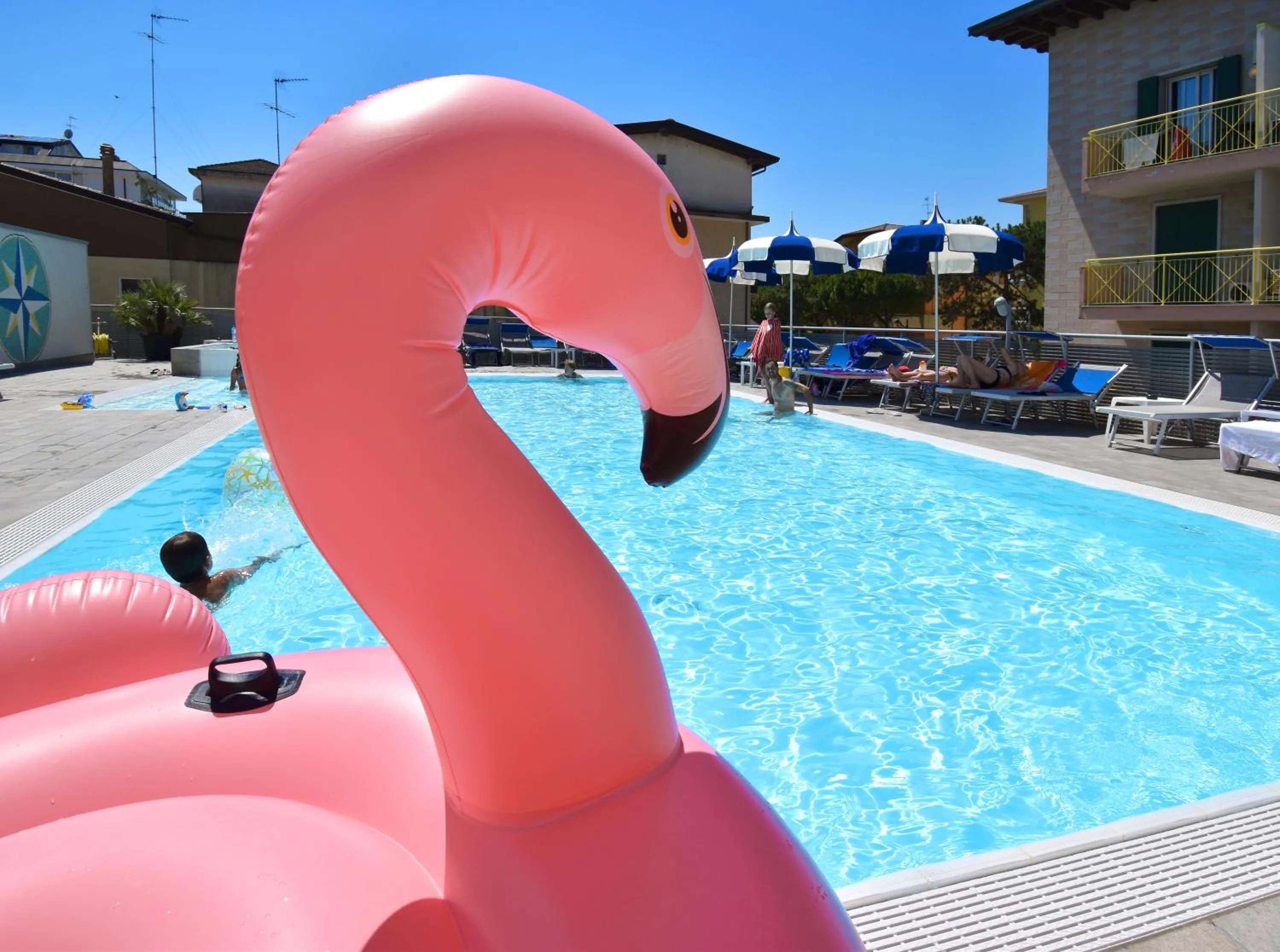Swimming pool in Hotel Bristol