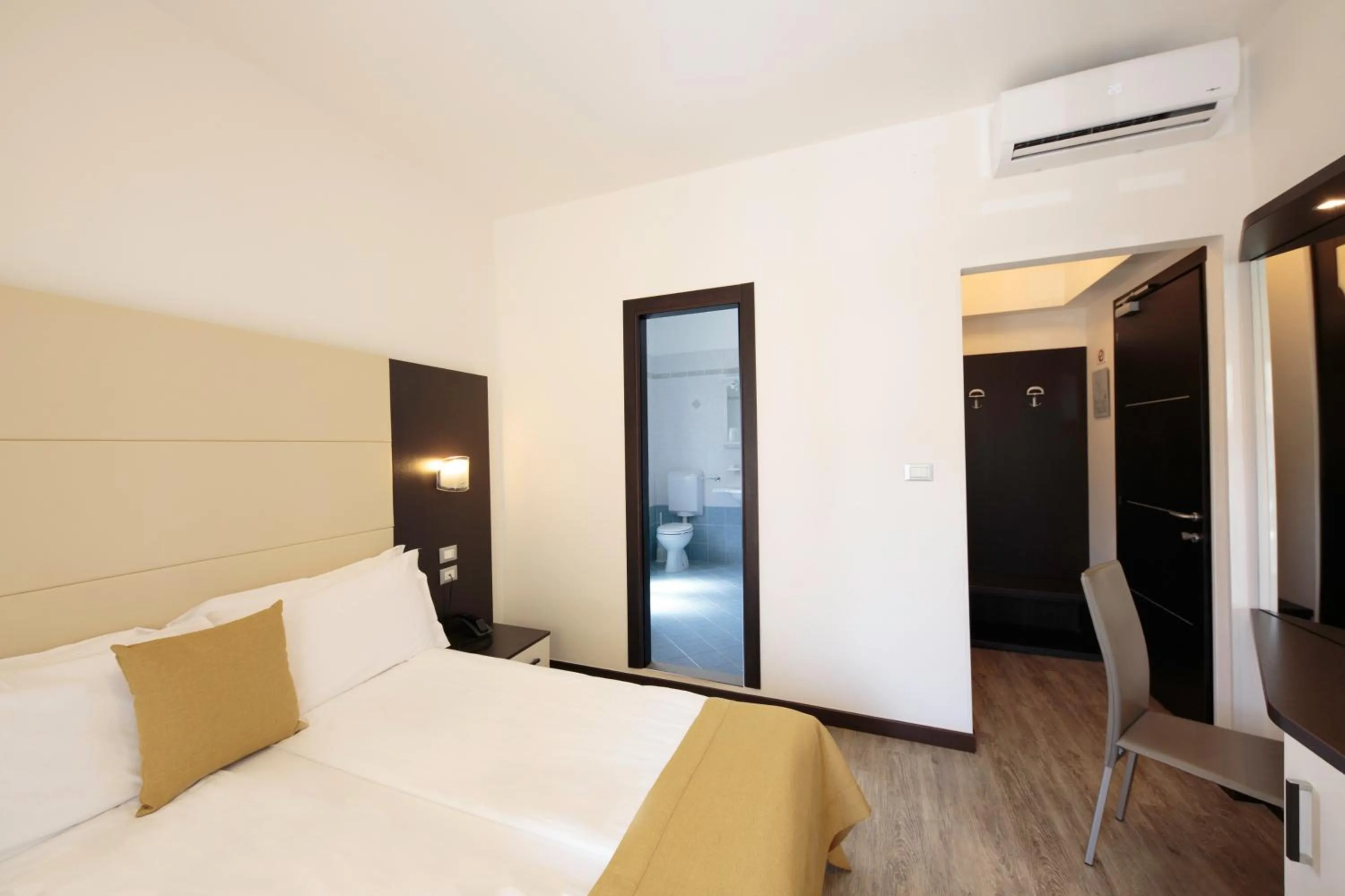 Bed in Hotel Bristol