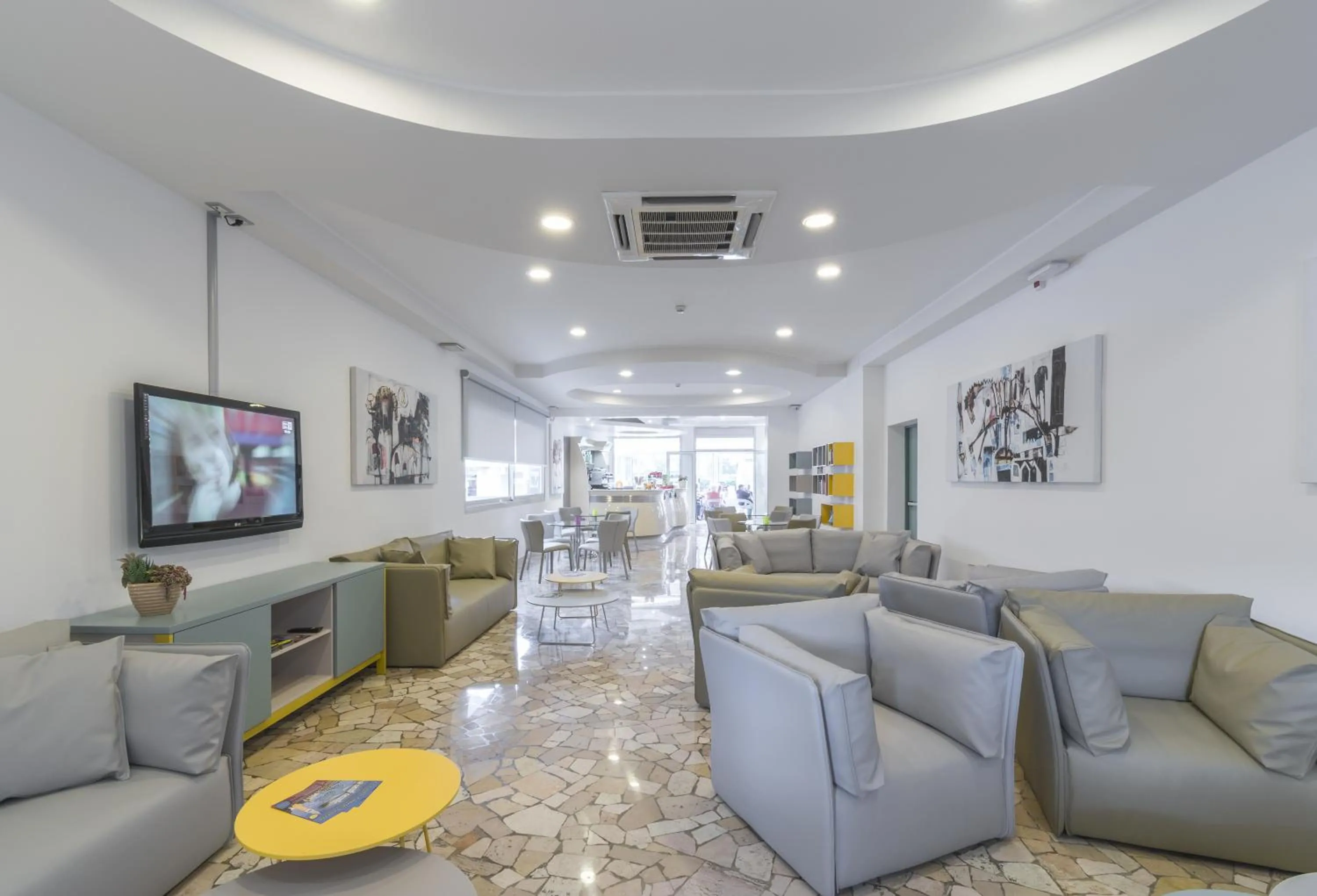 Lobby or reception in Hotel Bristol