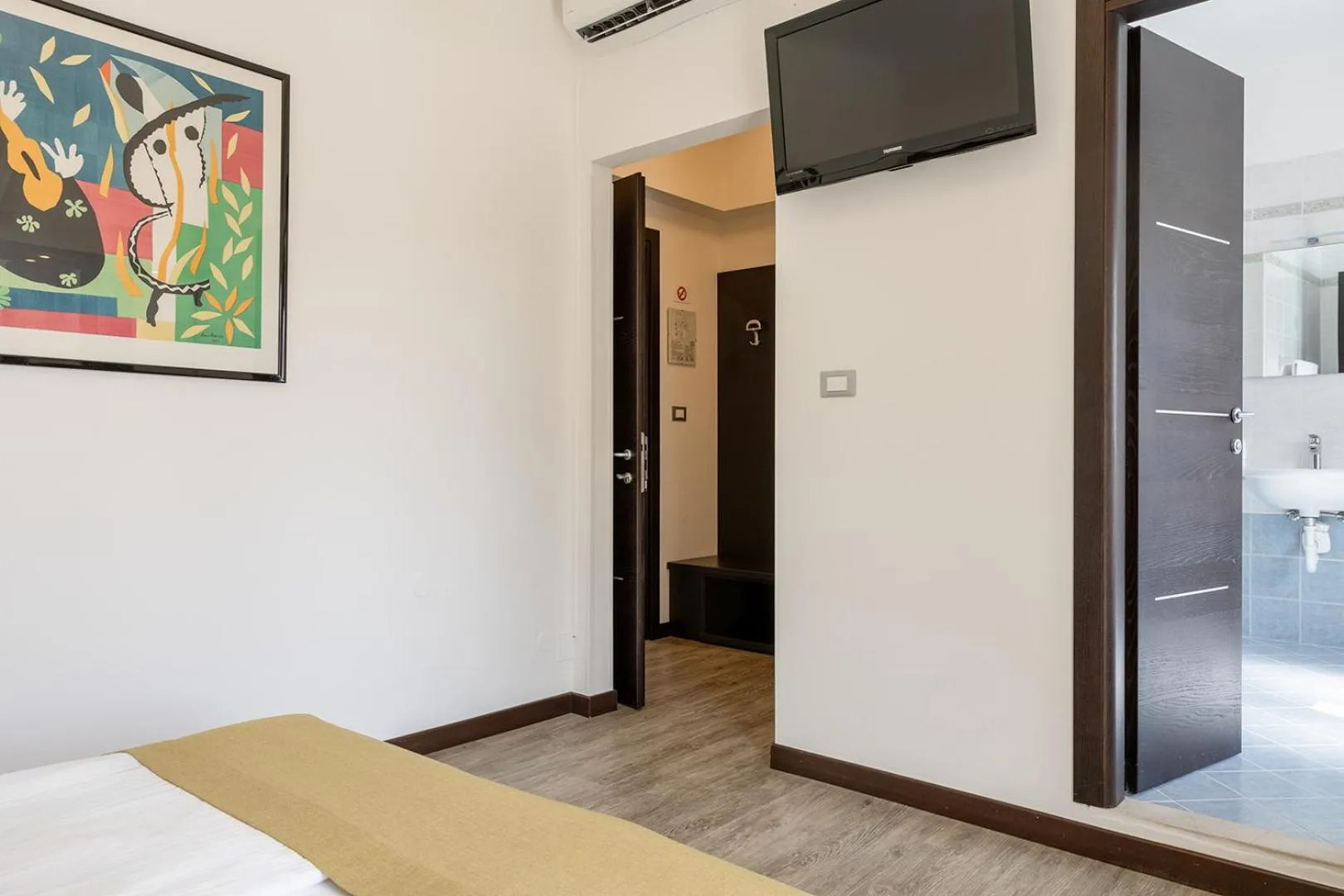 Bed in Hotel Bristol