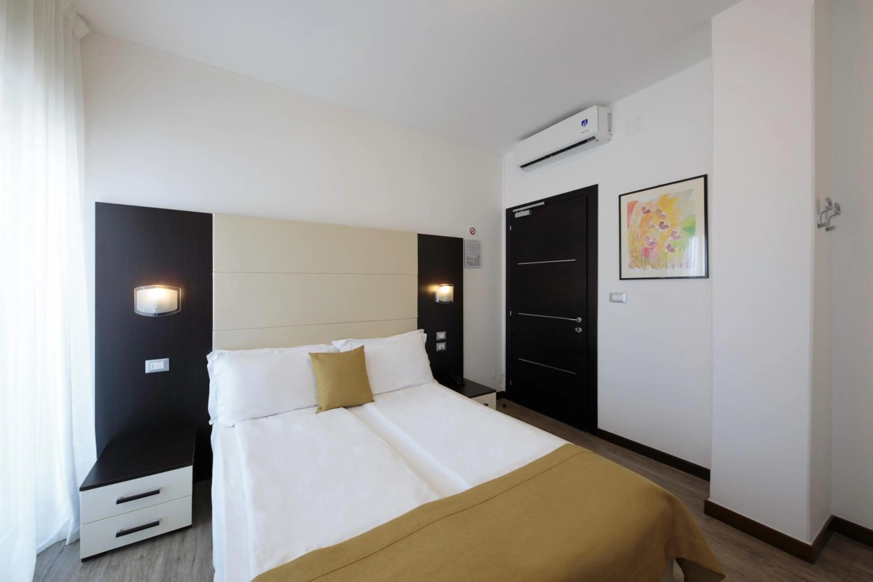 Bed in Hotel Bristol