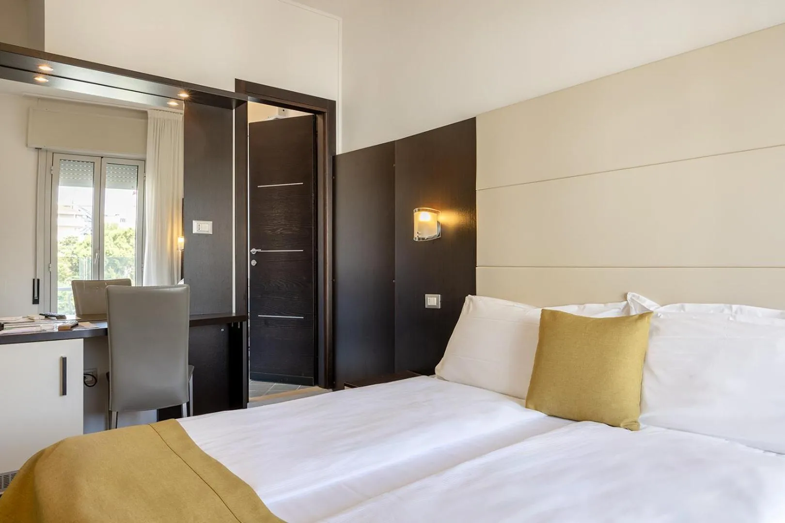 Bed in Hotel Bristol