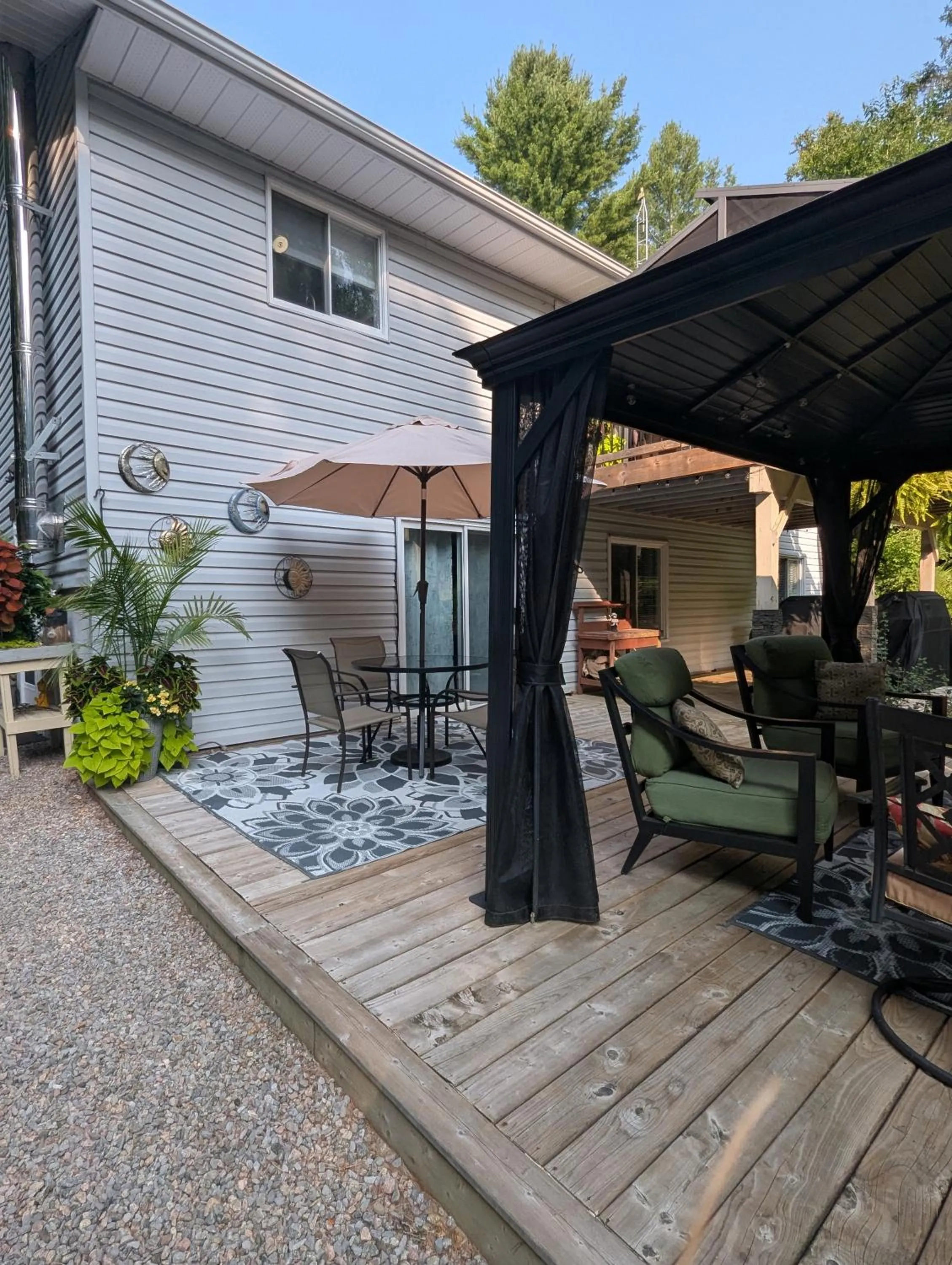 Property building in Suite in the Bush-Private Apartment