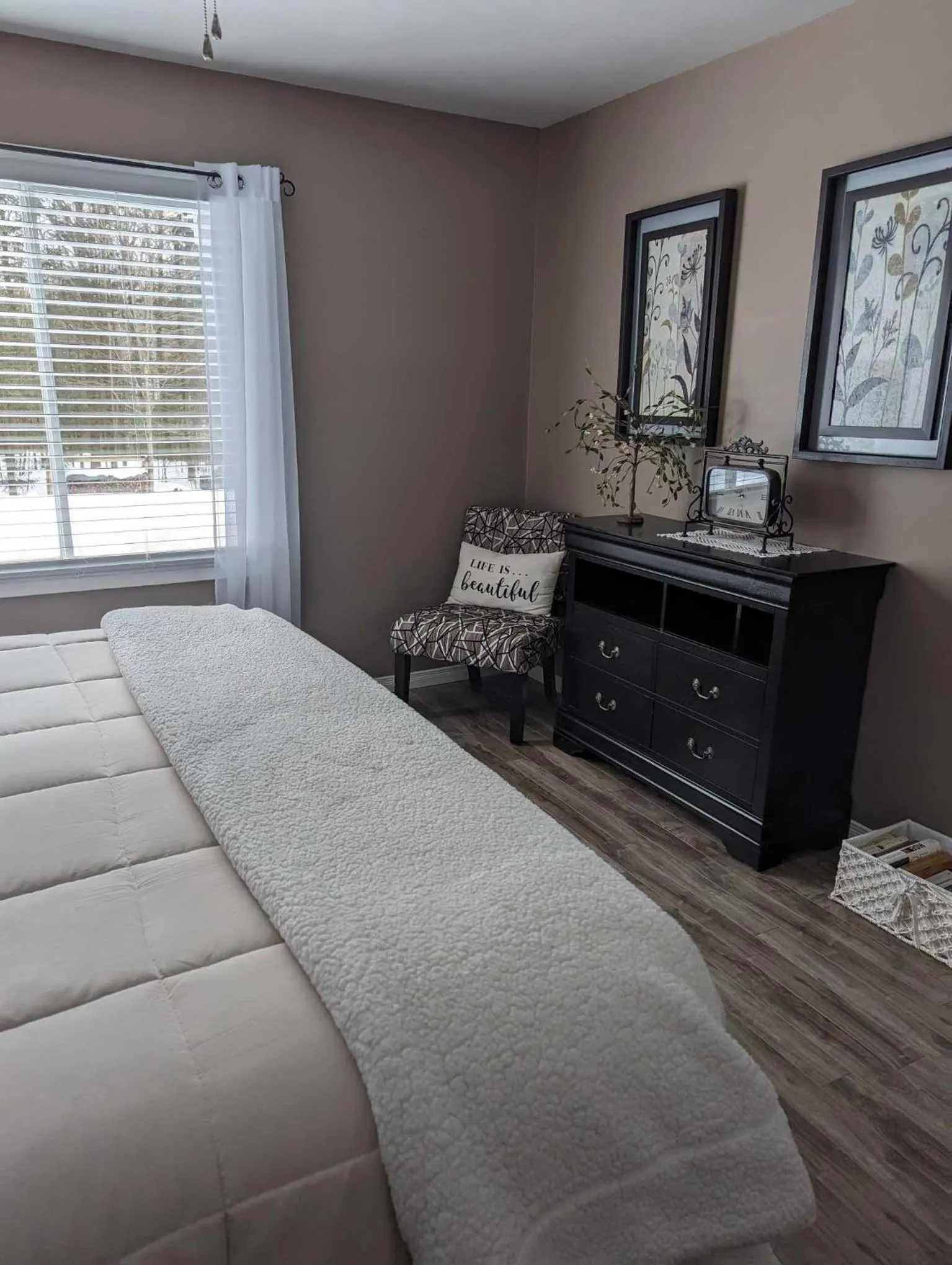 Property building, Bed in Suite in the Bush-Private Apartment