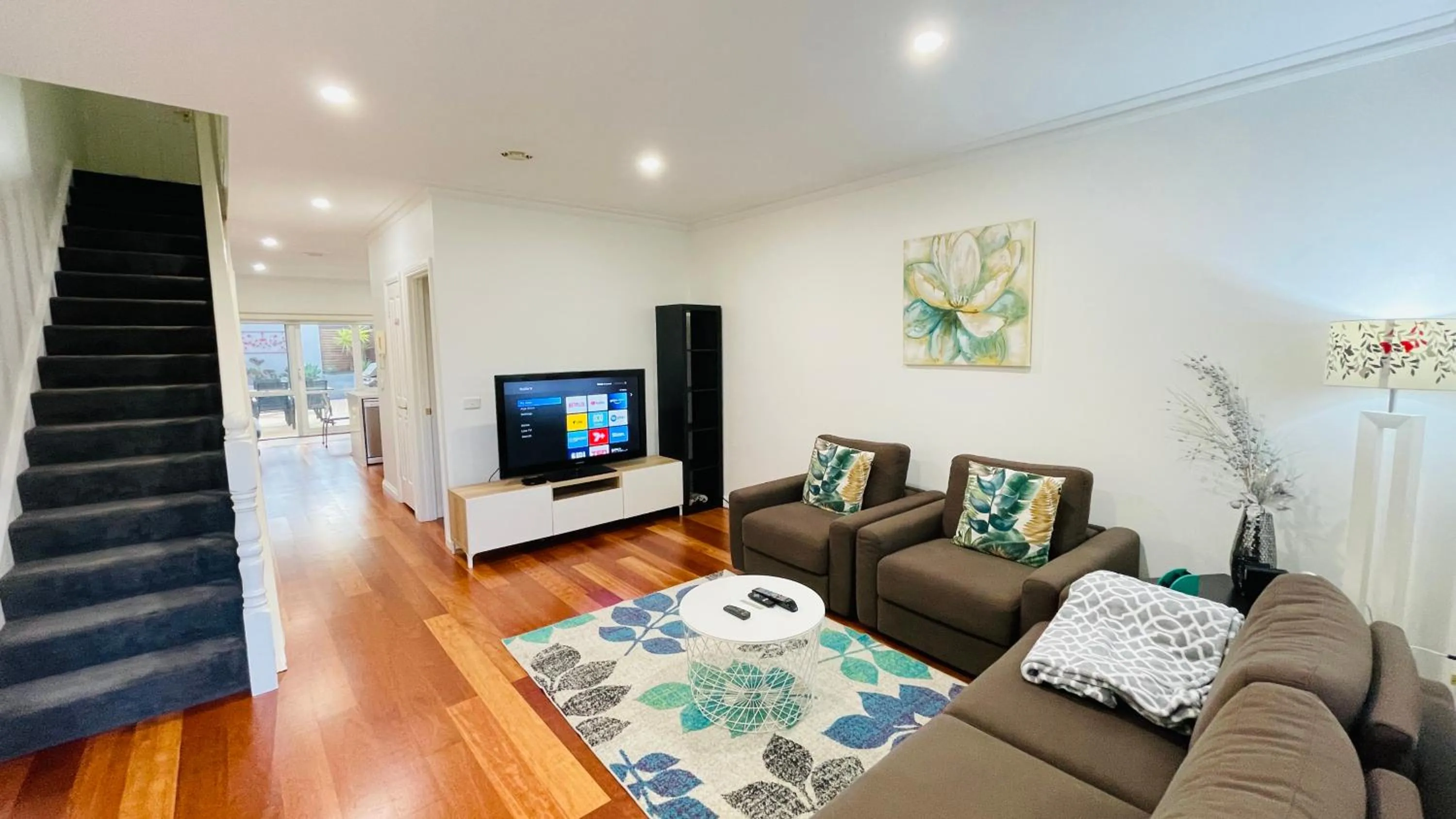 Melbourne Inner City Holiday Home Near CBD & Flemington