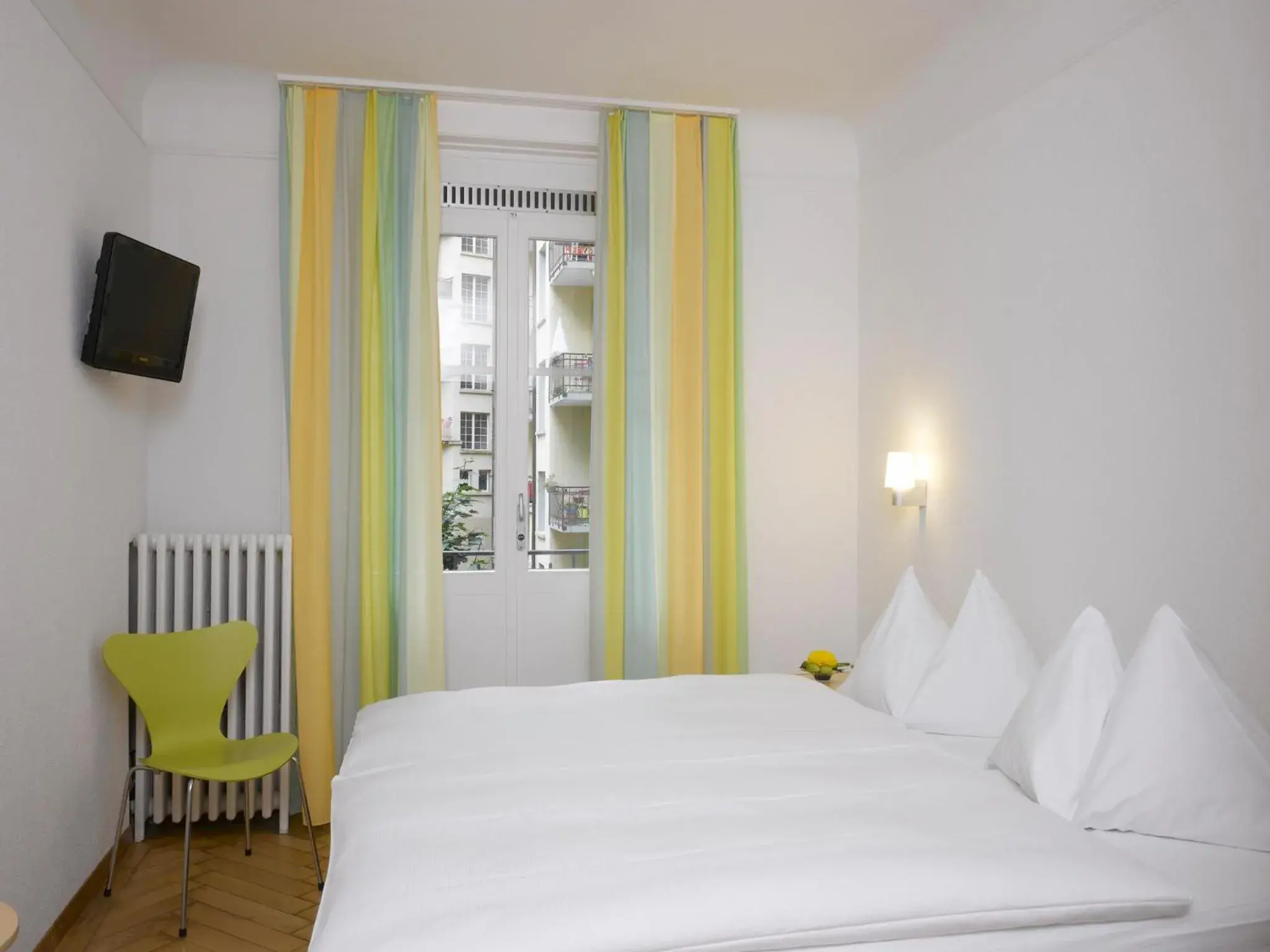 Standard Double Room with Shared Bathroom - single occupancy in Hotel Marthahaus Standard Double Room with Shared Bathroom - single occupancy in Hotel Marthahaus