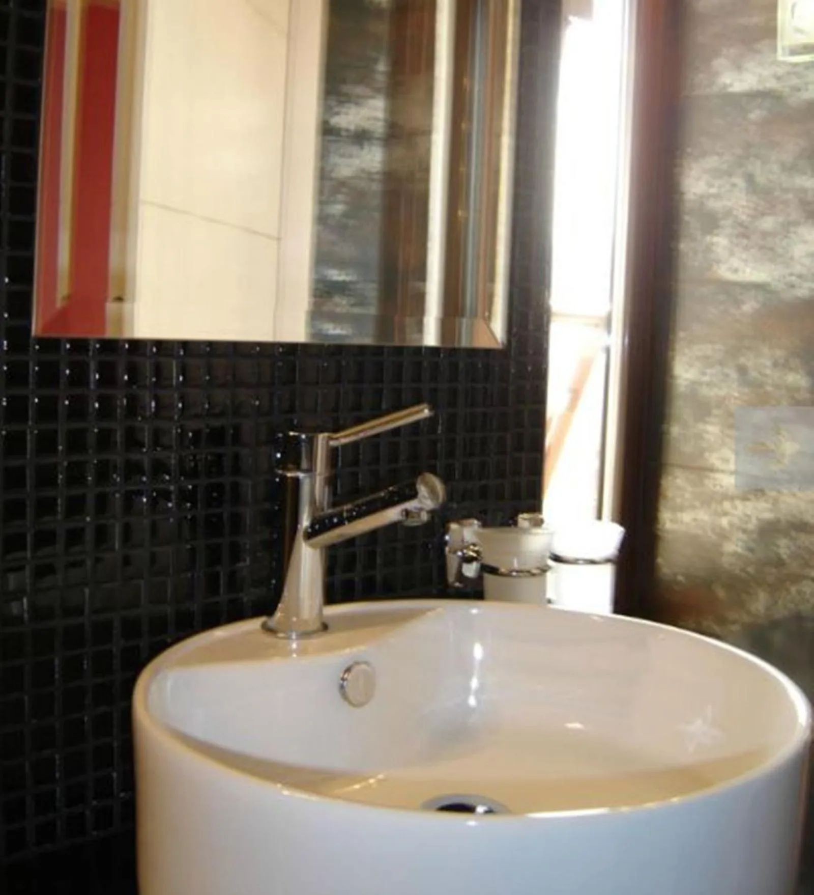 Bathroom in Hotel Makedonia