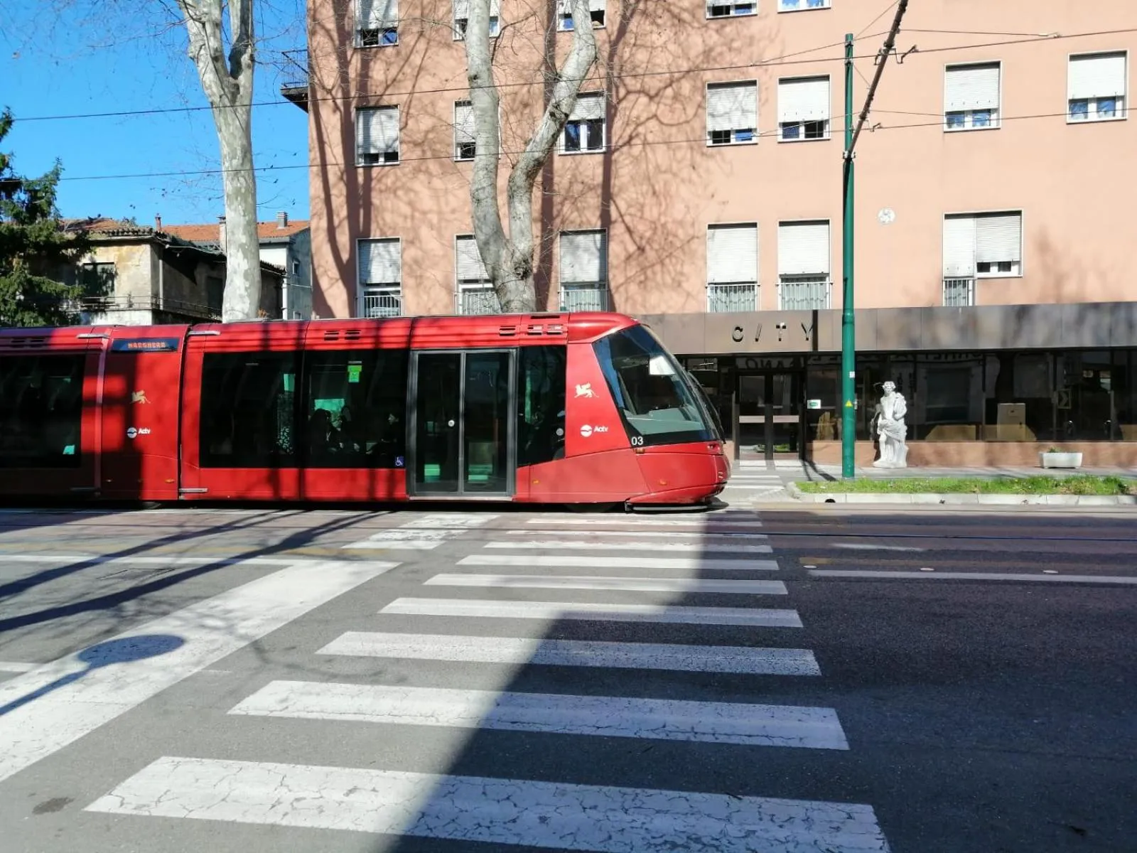 Property building in City of Art Venice LLoyd