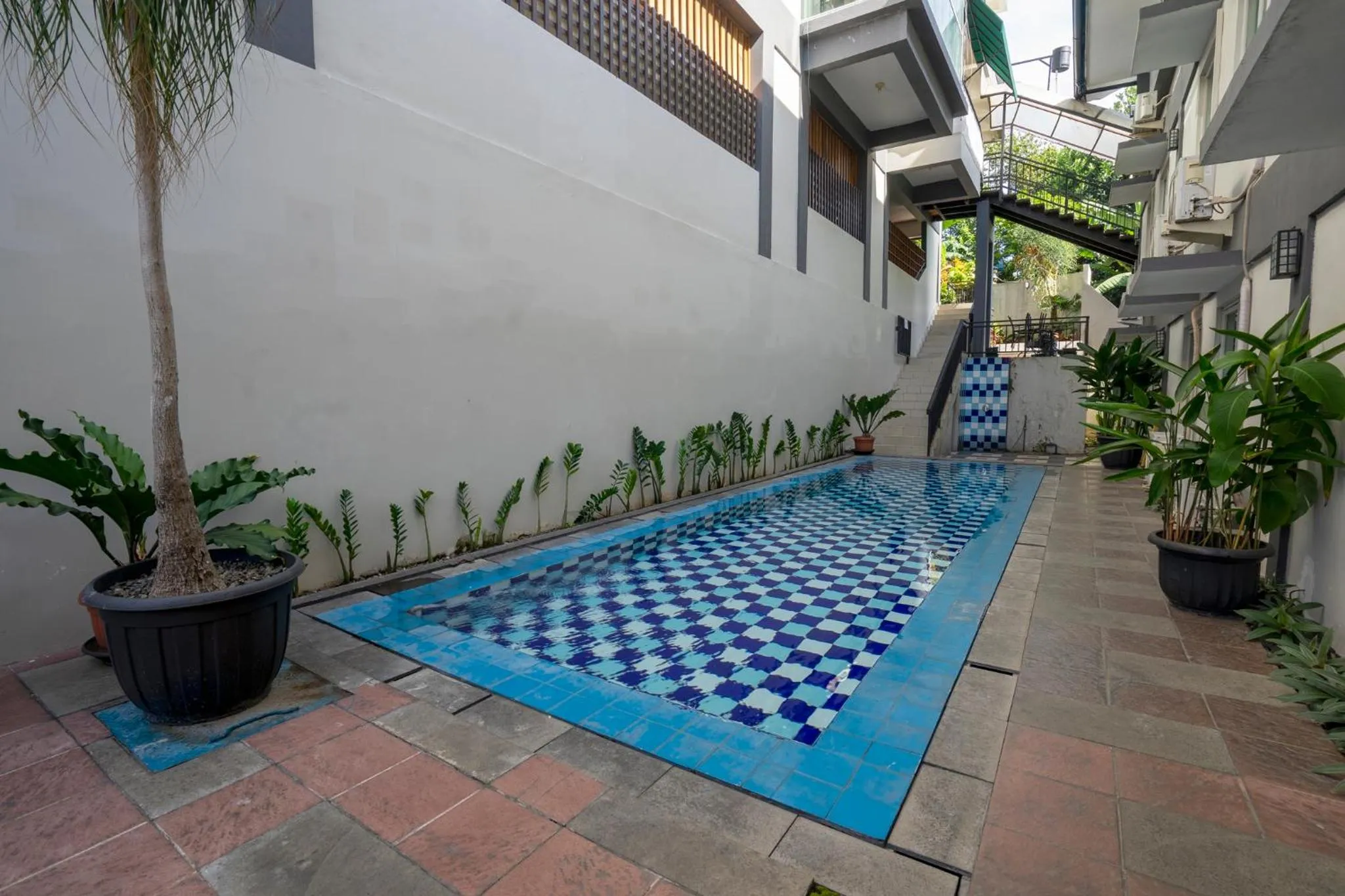 Swimming pool in Dago's Hill Hotel