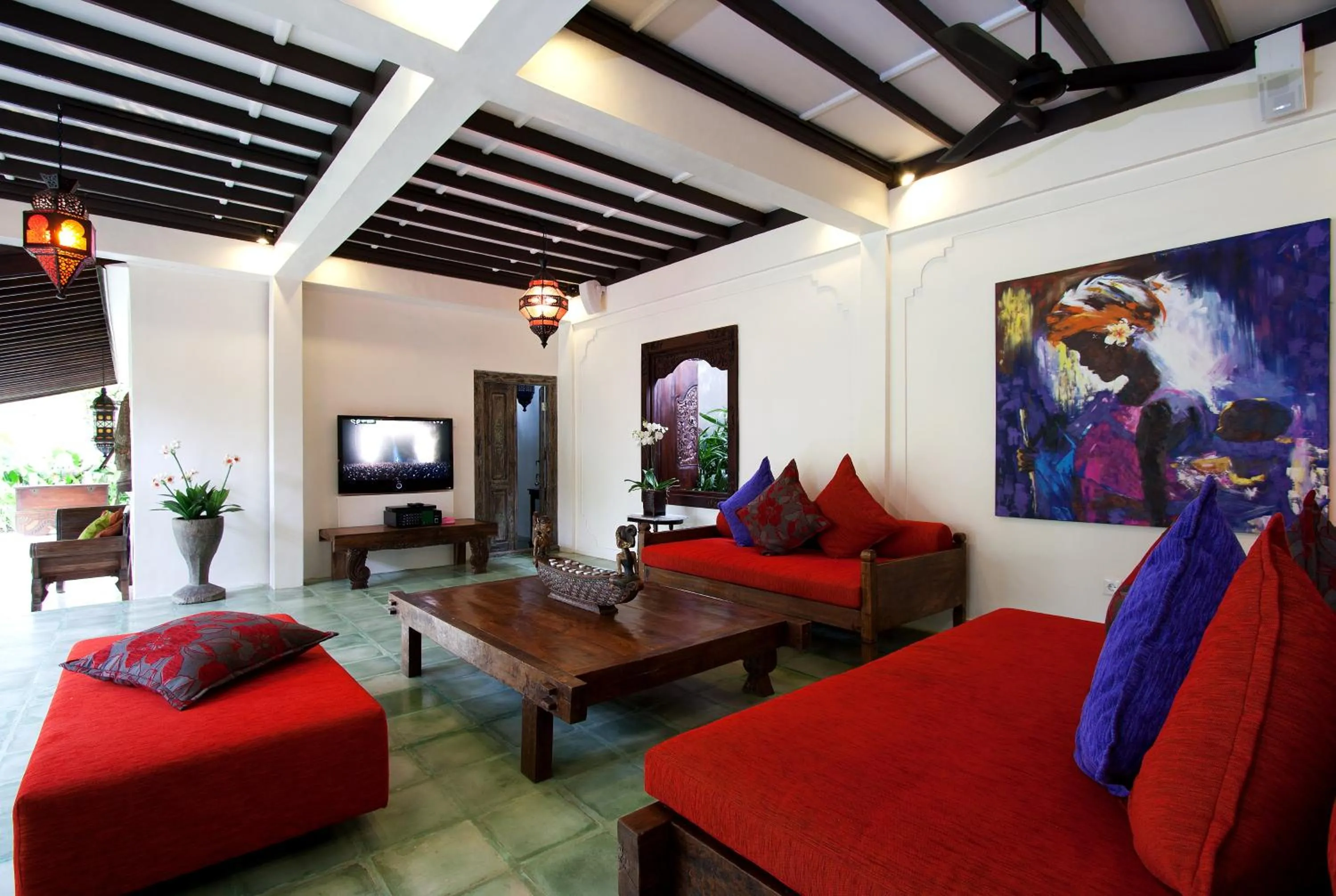 Property building in Villa Jumah