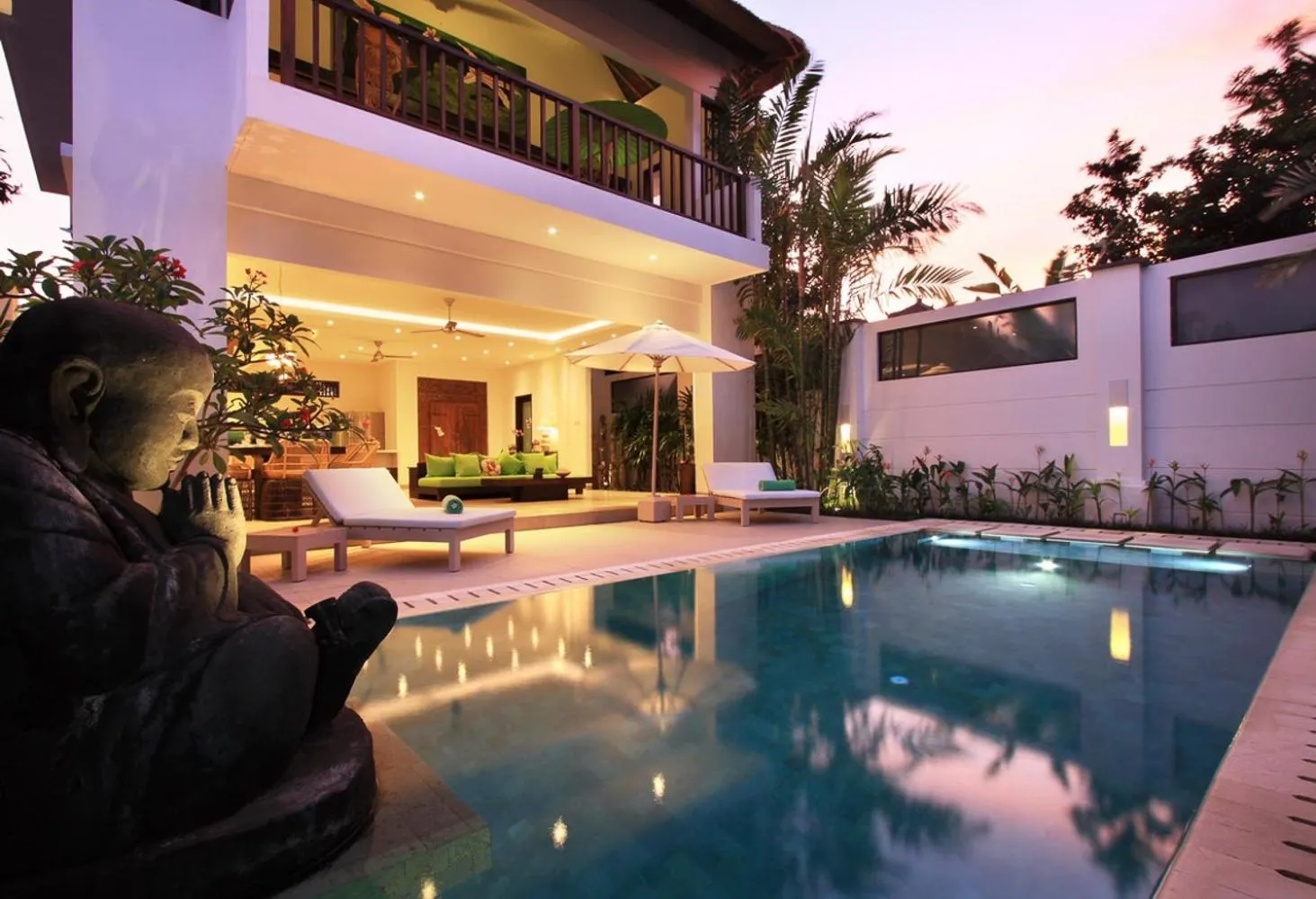 Pool view in Villa Jumah
