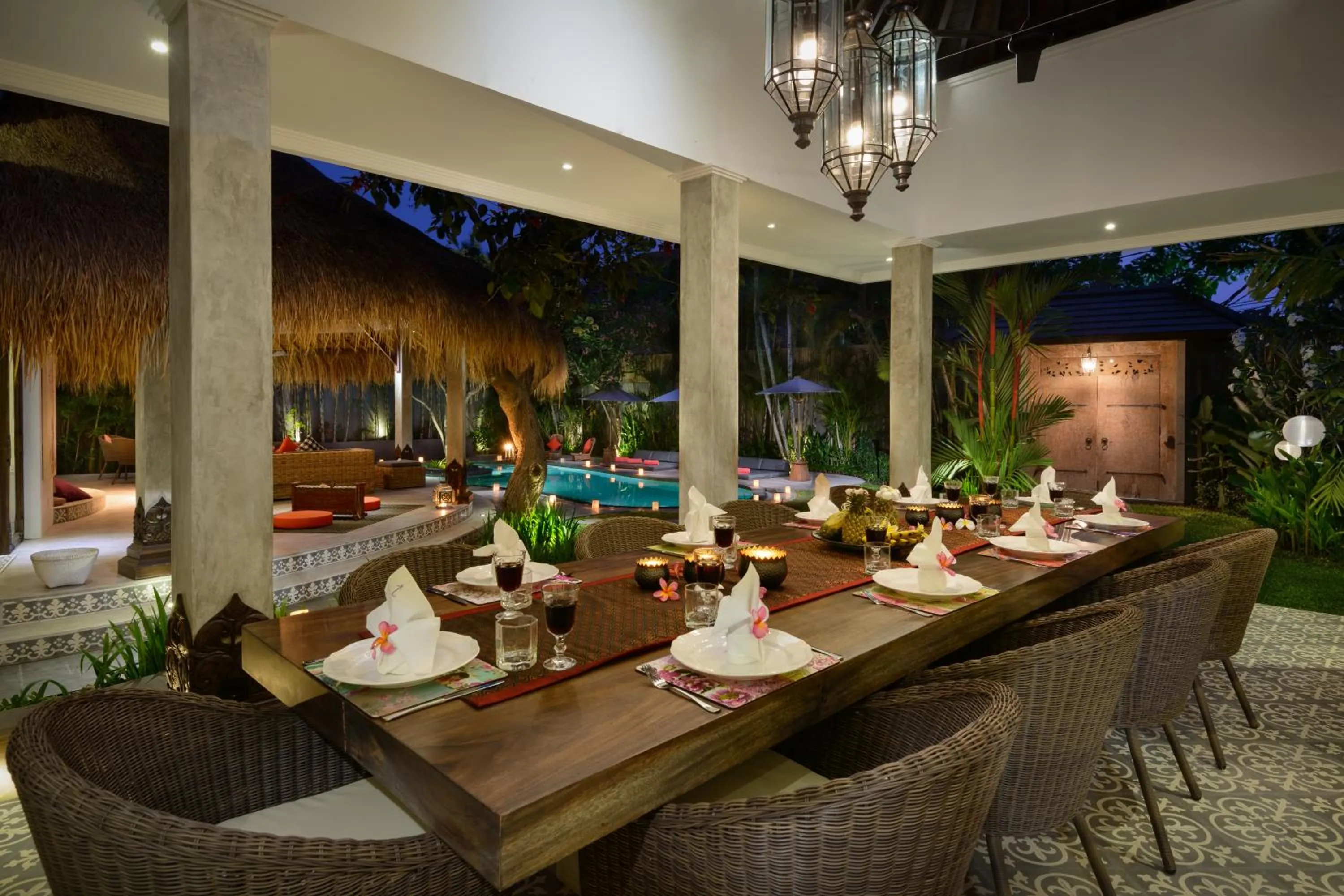 Restaurant/places to eat in Villa Jumah