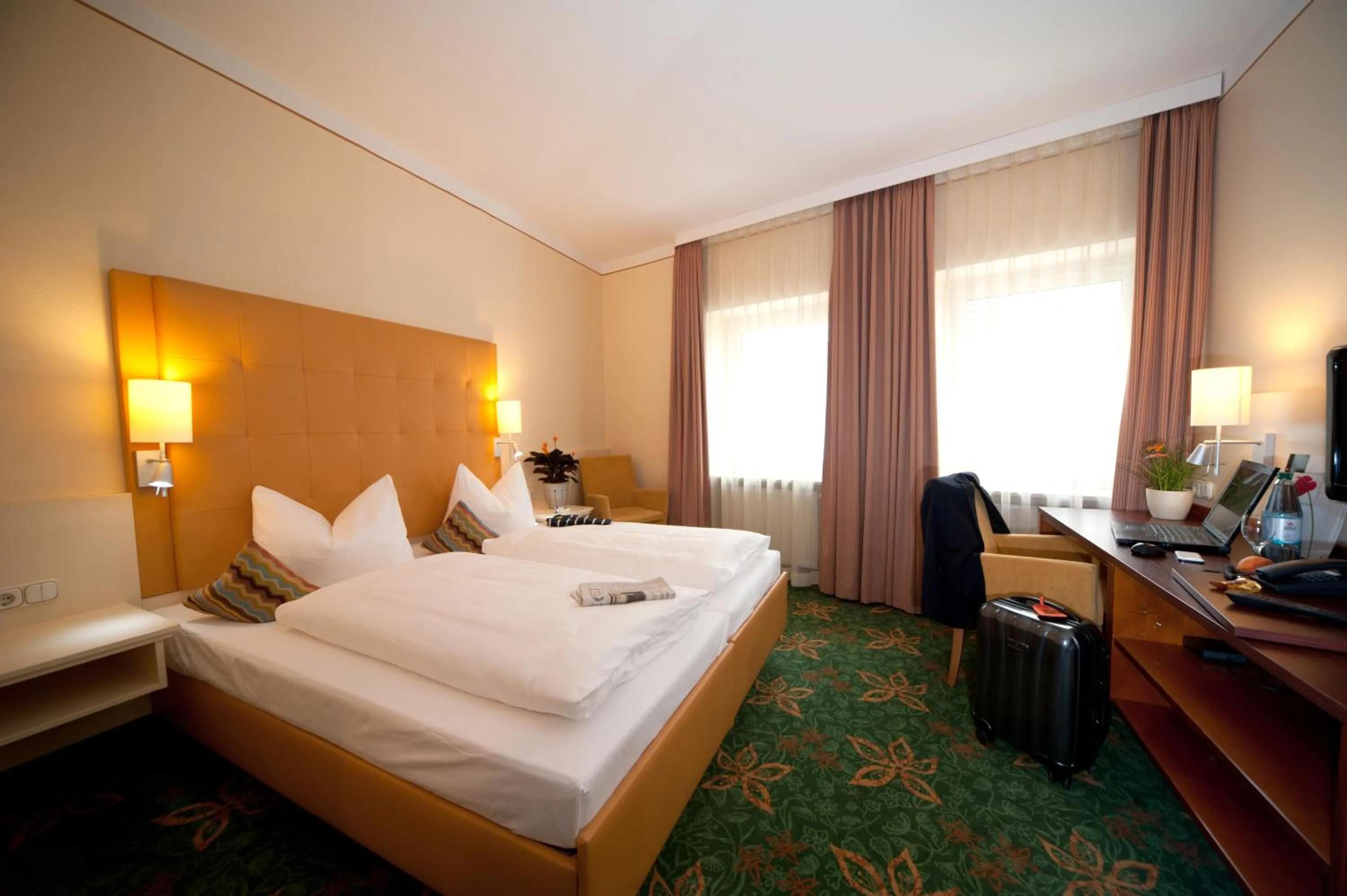 Photo of the whole room, Bed in Hotel Mehl