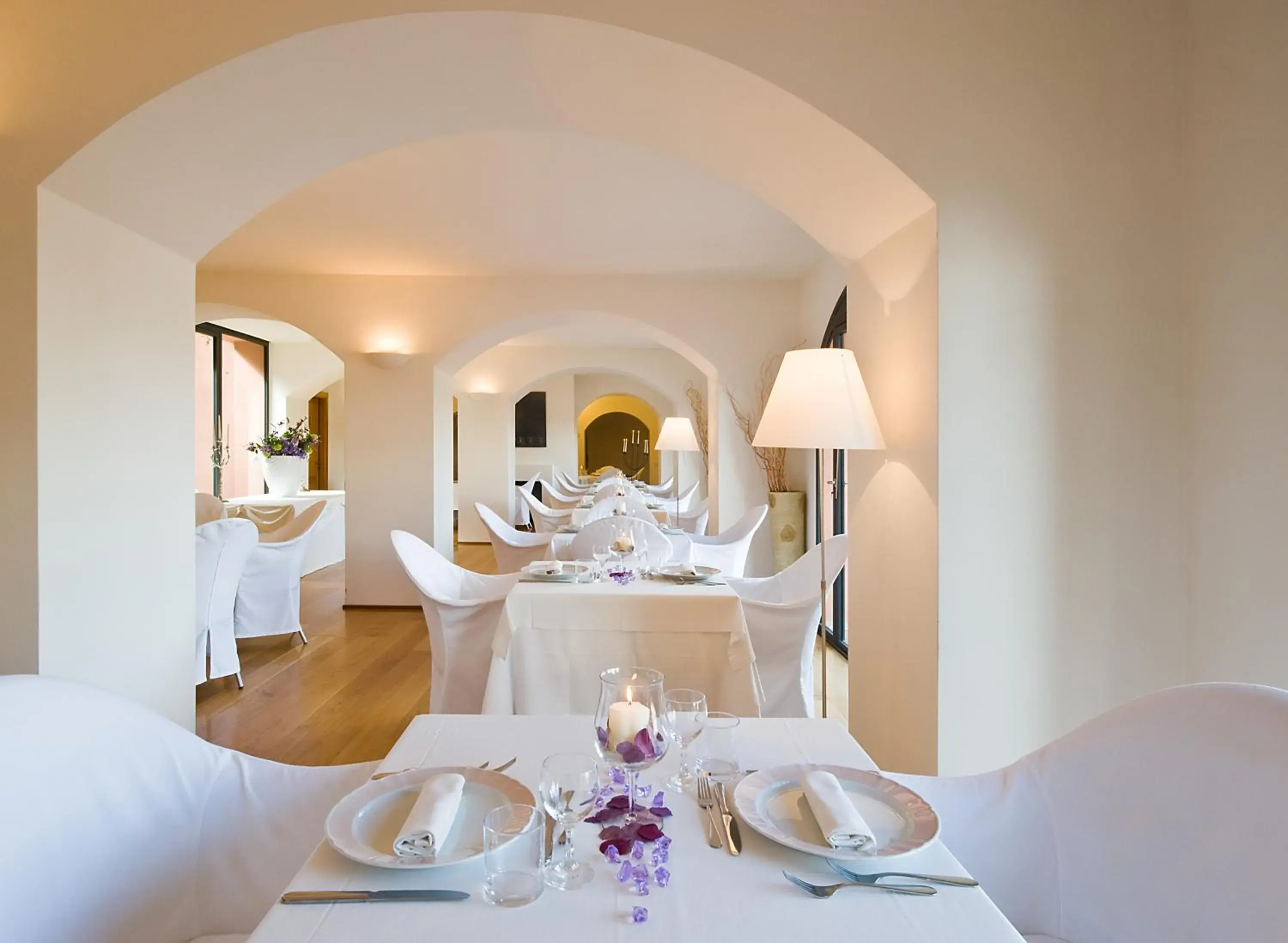 Restaurant/places to eat in La Reggia Sporting Center Hotel Restaurant/places to eat in La Reggia Sporting Center Hotel