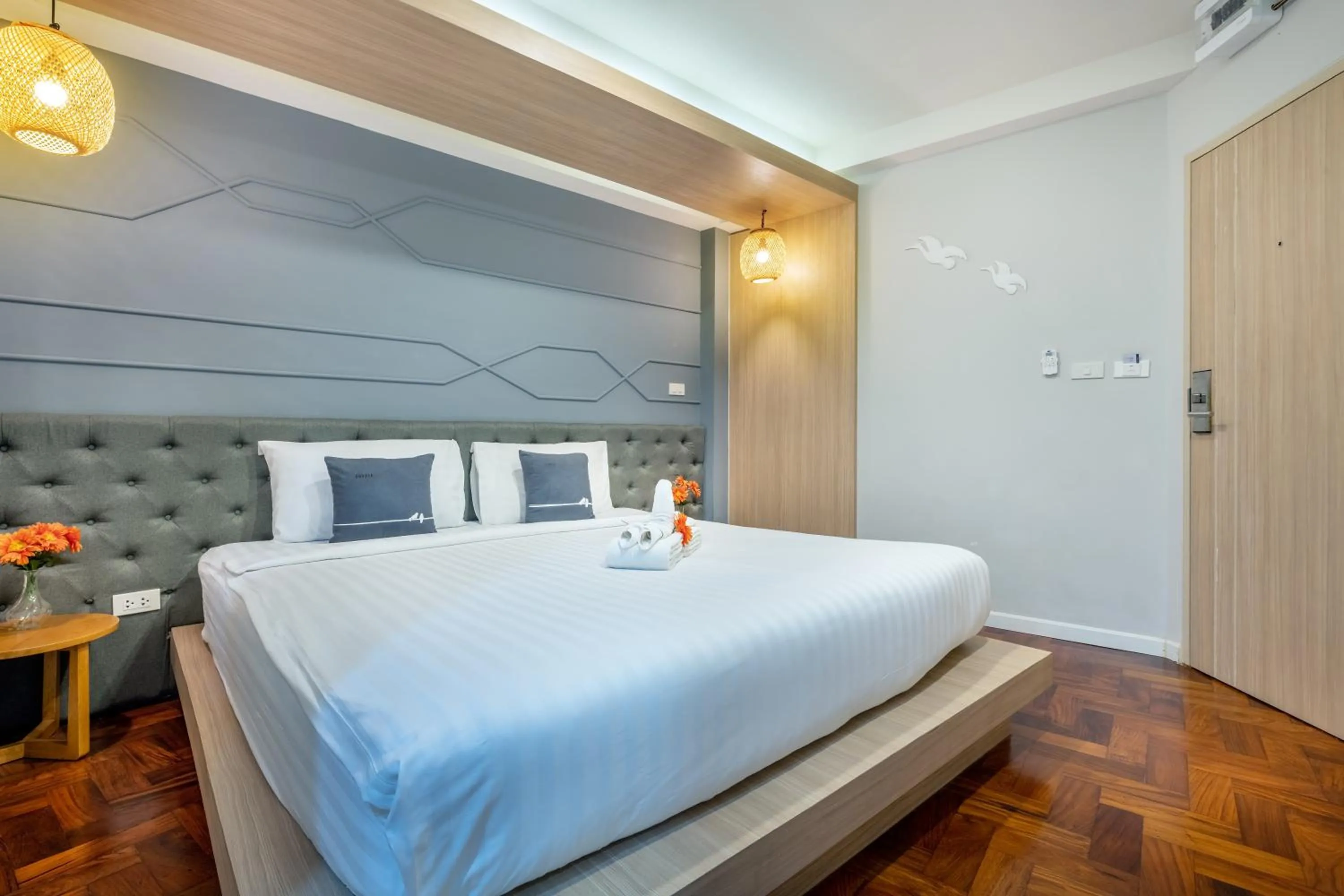 Photo of the whole room, Bed in Tori Prestige Bangkok Hotel